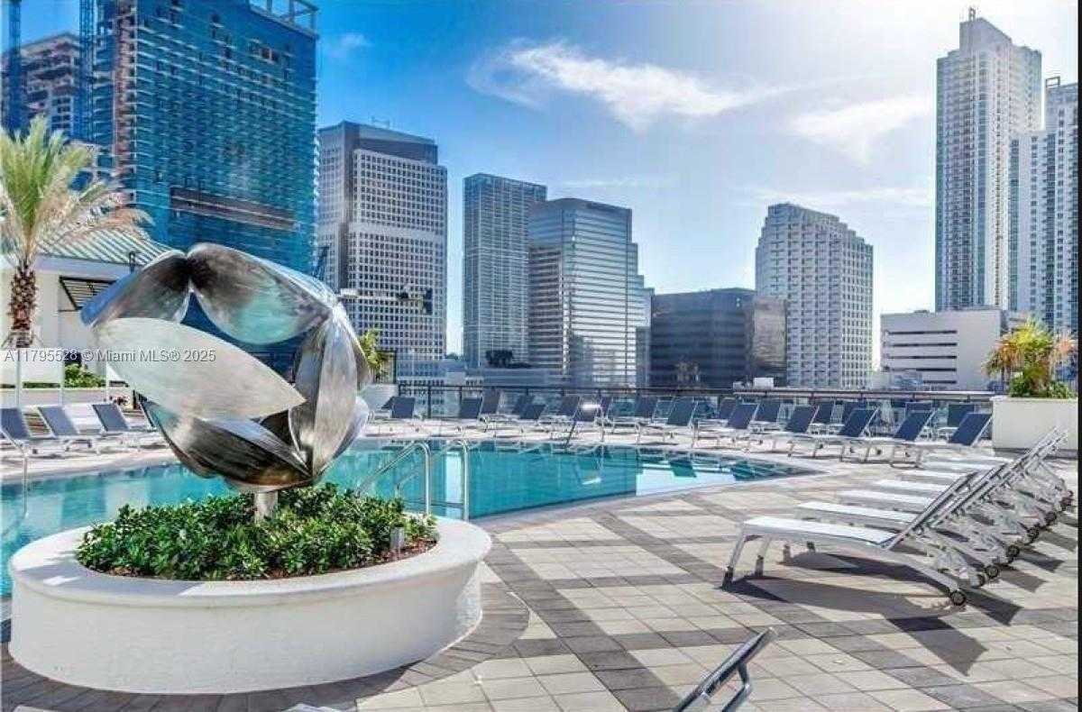 Small Image of 999 SOUTH WEST 1ST AVE #1601, Miami Number 14