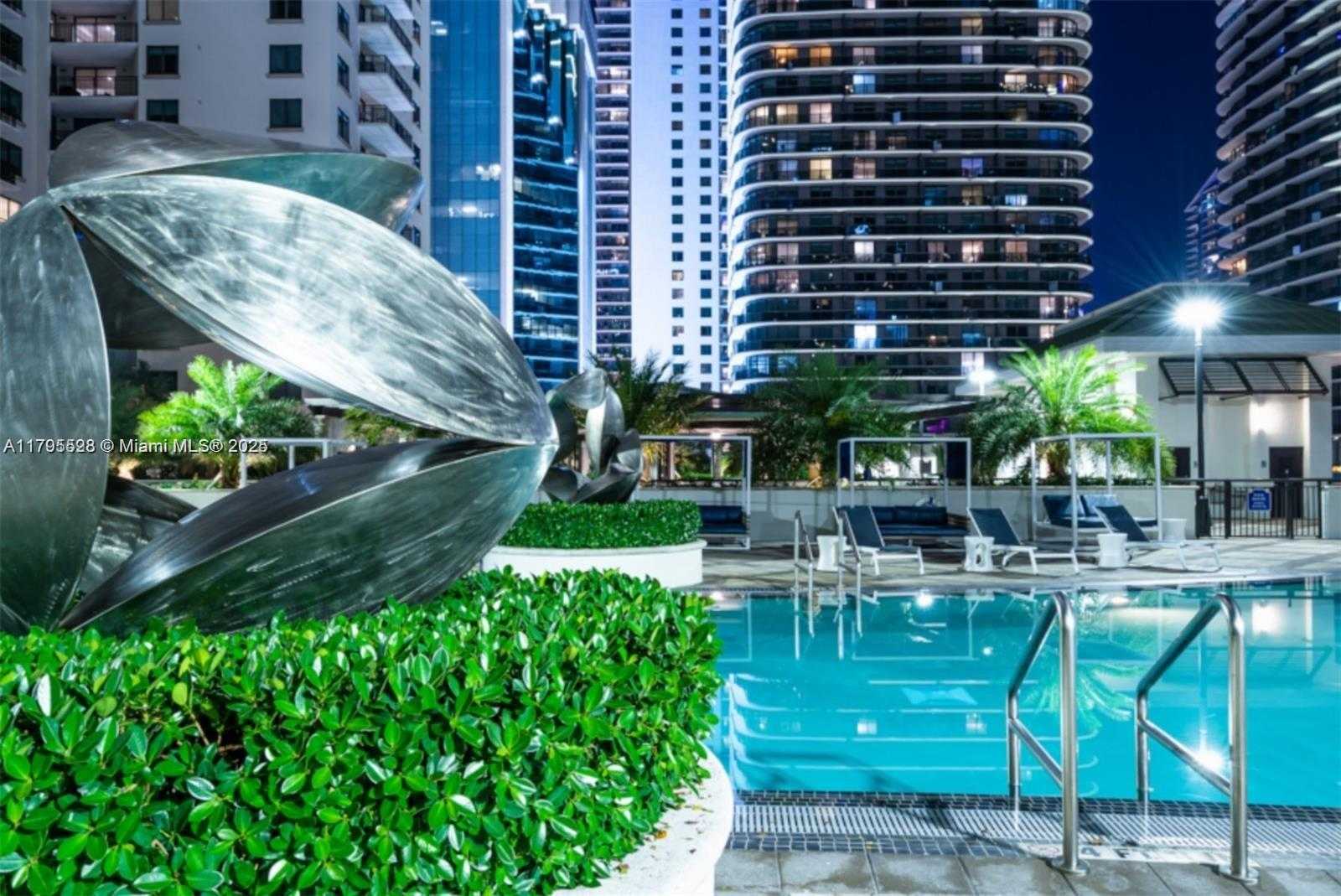 Small Image of 999 SOUTH WEST 1ST AVE #1601, Miami Number 16