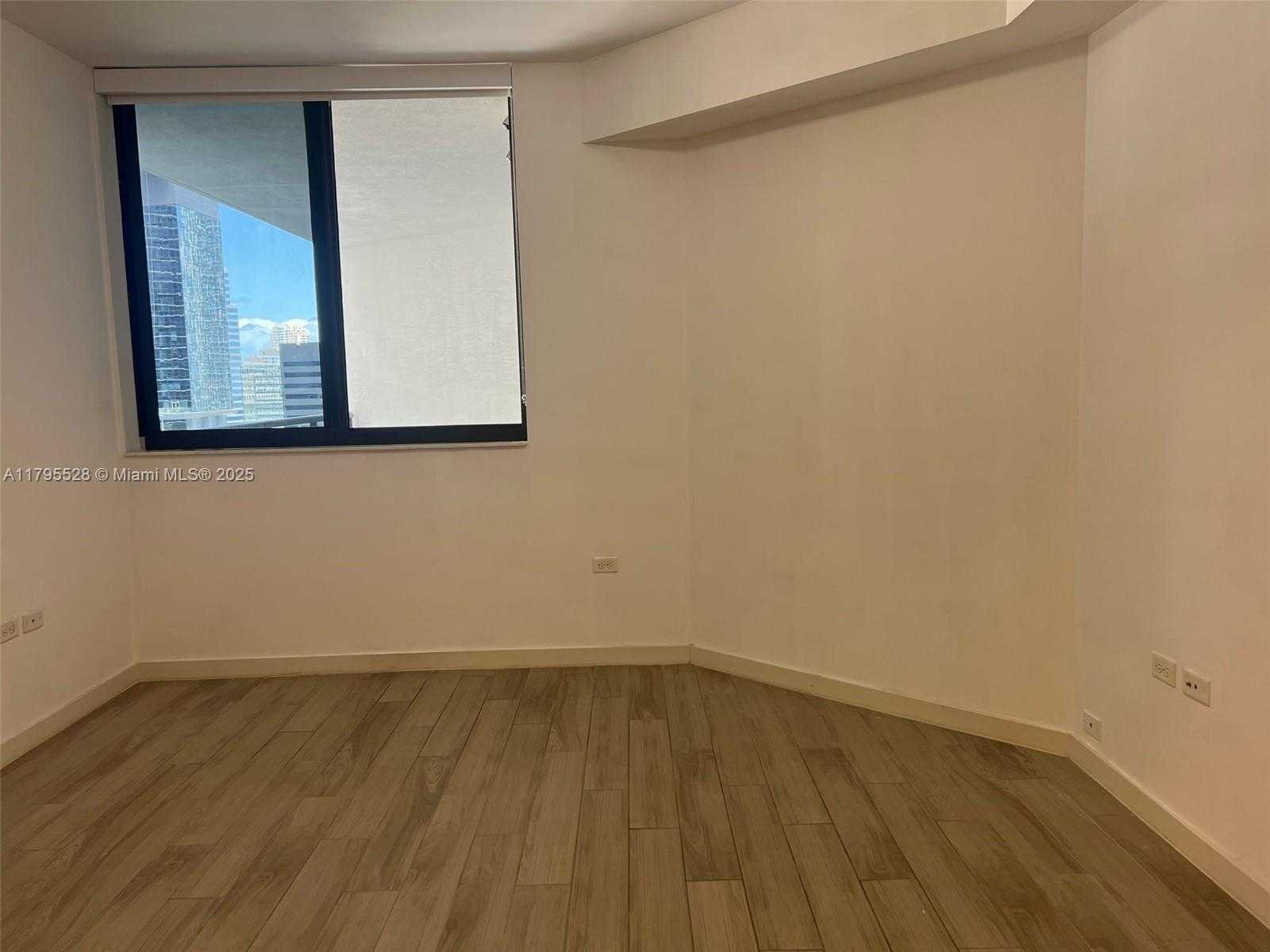 Small Image of 999 SOUTH WEST 1ST AVE #1601, Miami Number 9