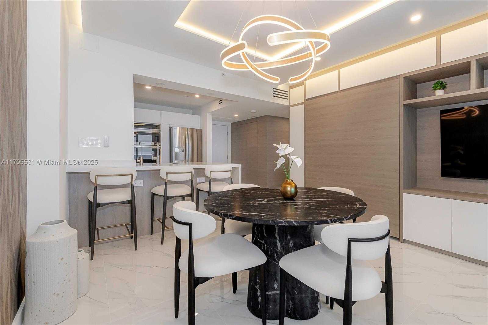Small Image of 2301 COLLINS AVE #825, Miami Beach Number 11