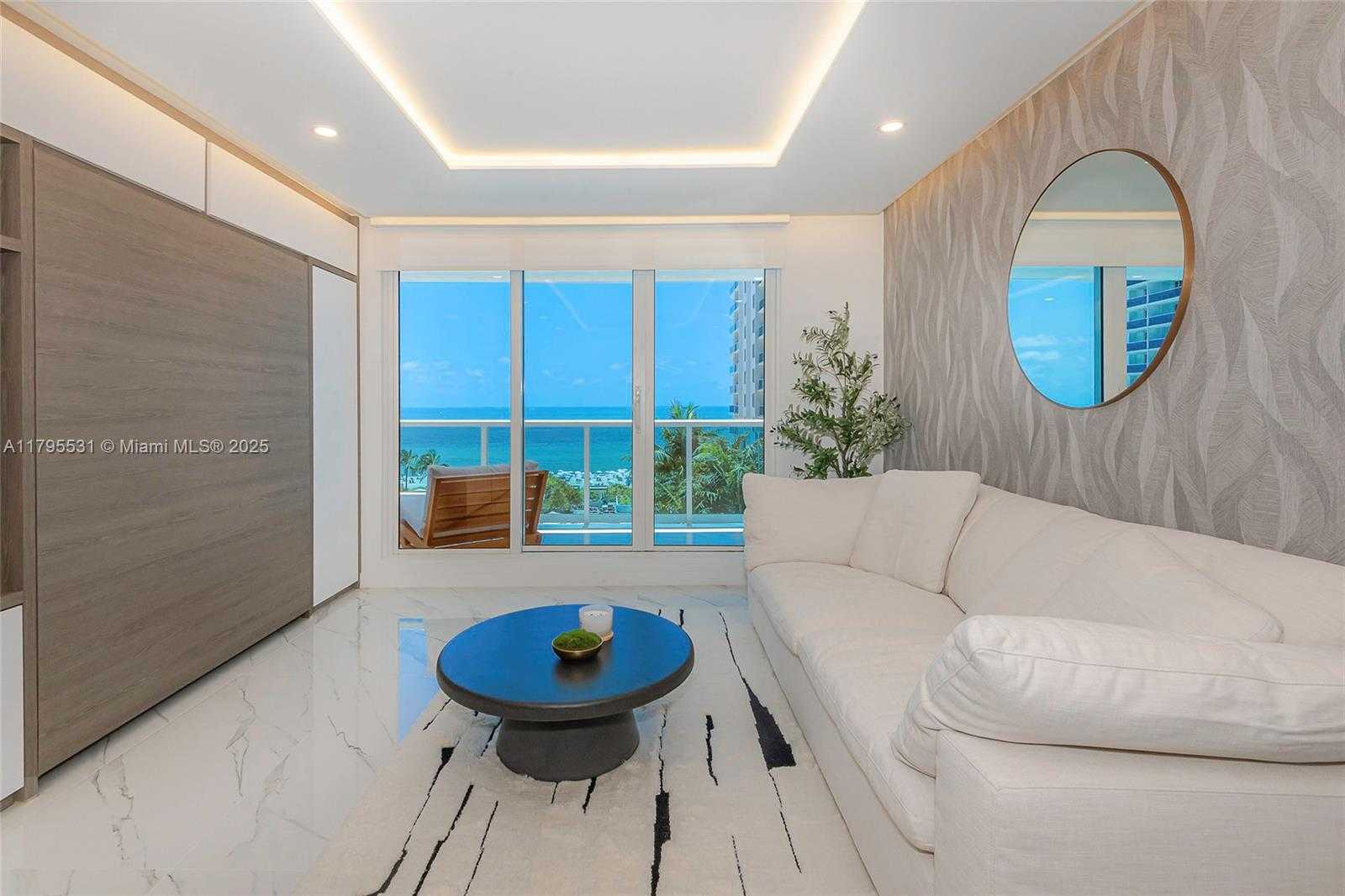 Small Image of 2301 COLLINS AVE #825, Miami Beach Number 2