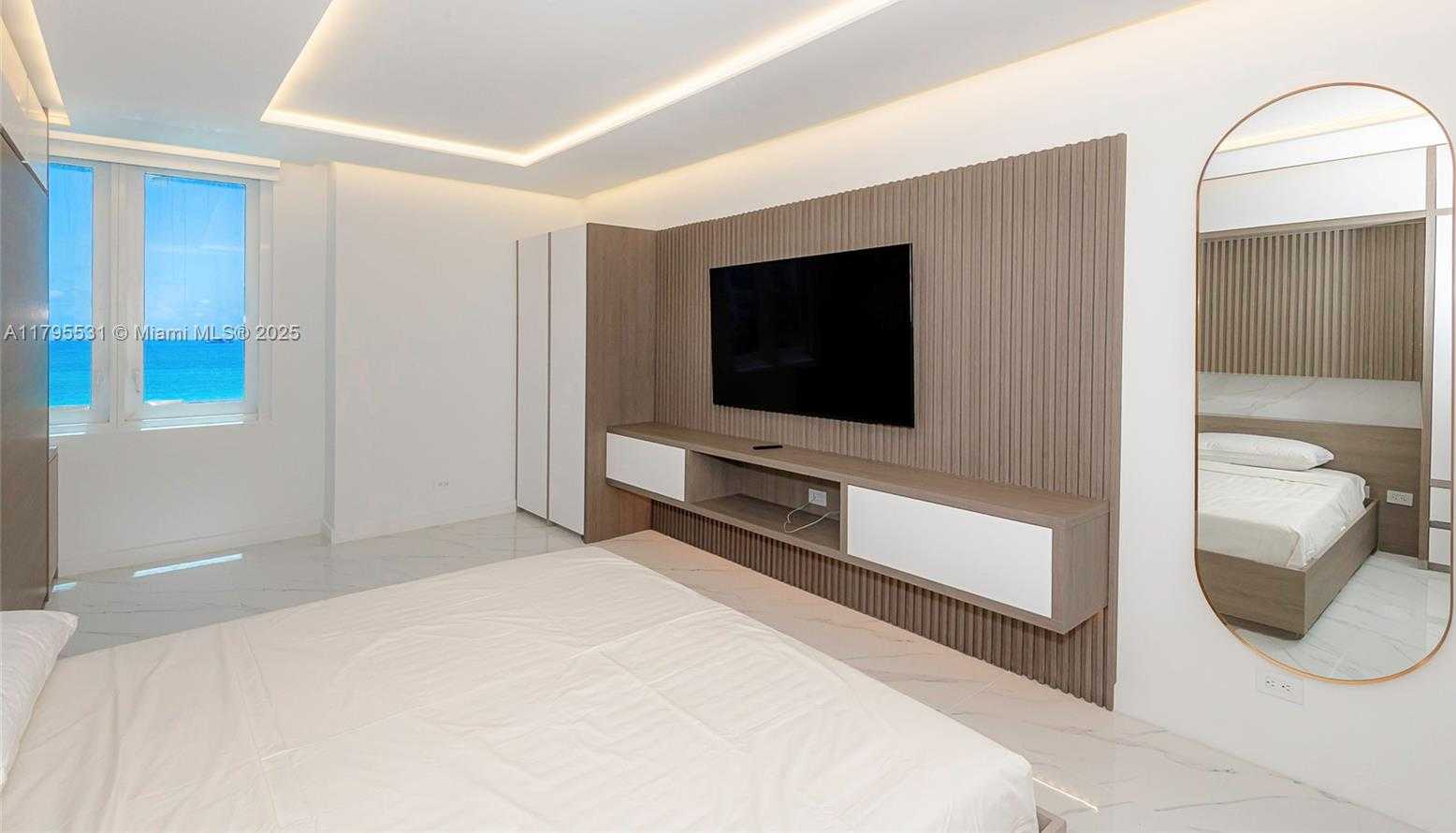 Small Image of 2301 COLLINS AVE #825, Miami Beach Number 22
