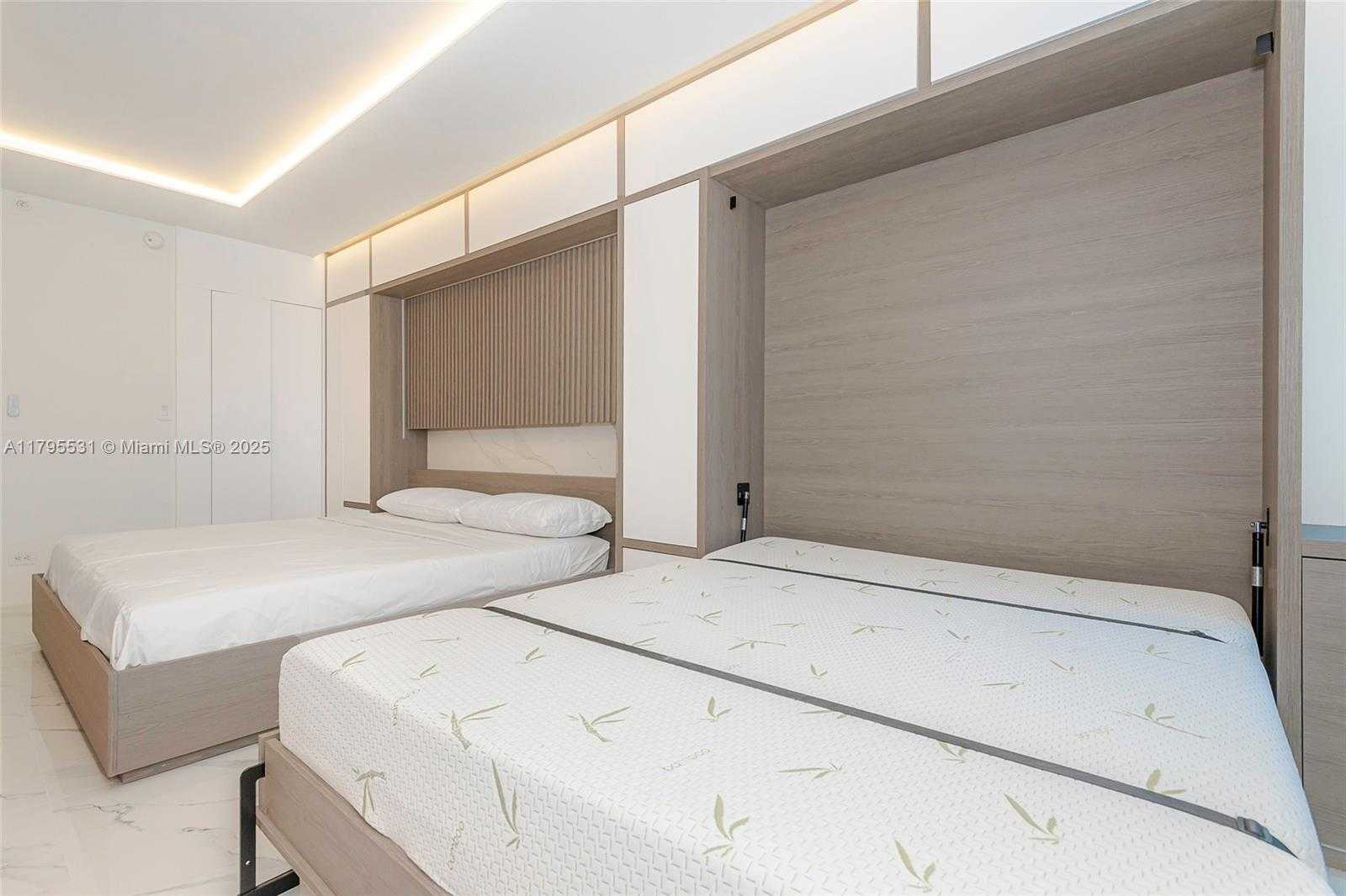 Small Image of 2301 COLLINS AVE #825, Miami Beach Number 24