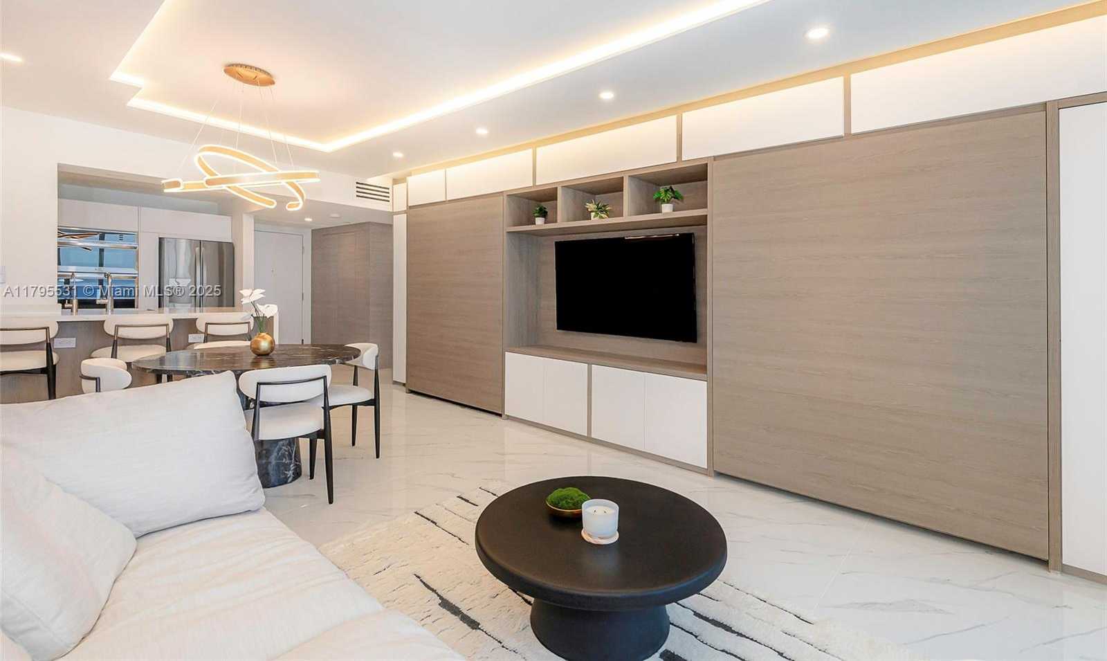Small Image of 2301 COLLINS AVE #825, Miami Beach Number 7