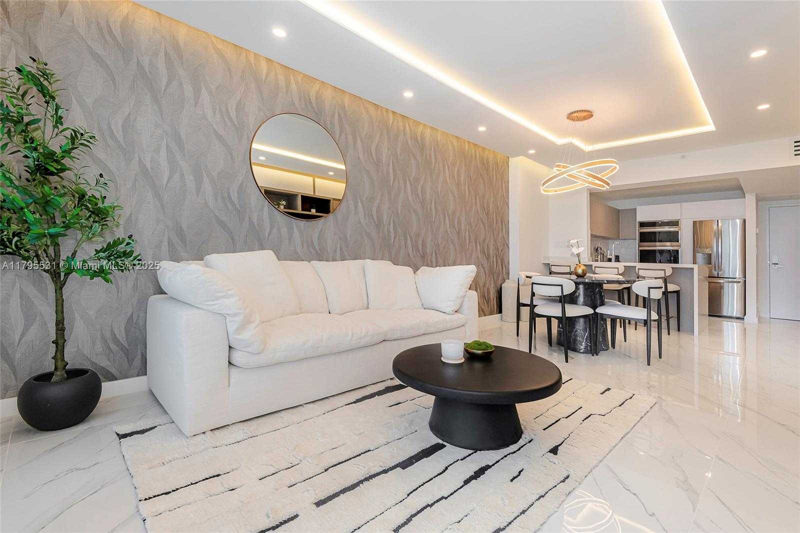 Small Image of 2301 COLLINS AVE #825, Miami Beach Number 9