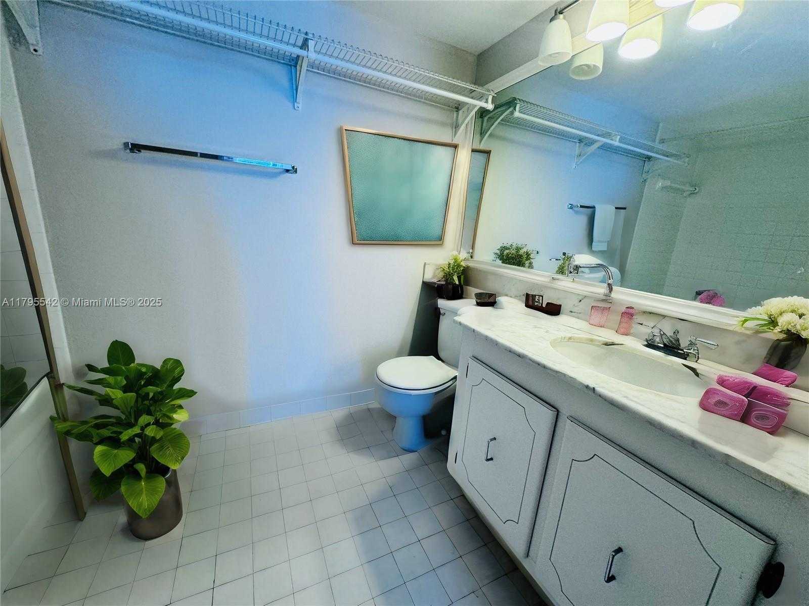 Small Image of 600 NORTH EAST 36TH ST #1516, Miami Number 6