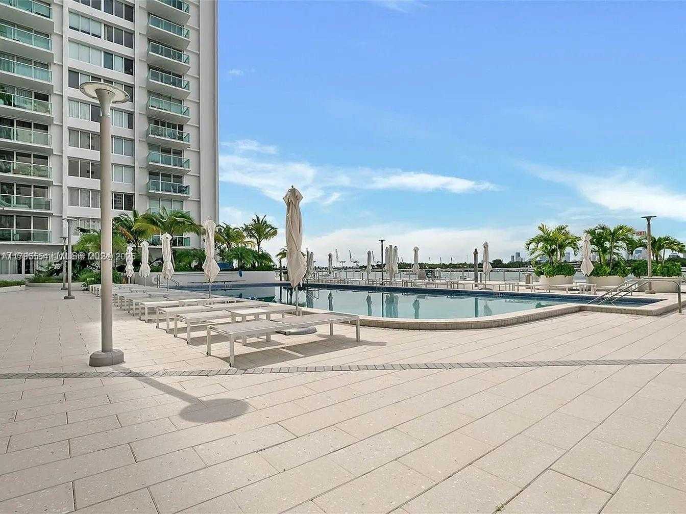 Small Image of 1000 WEST AVE #BS107, Miami Beach Number 2