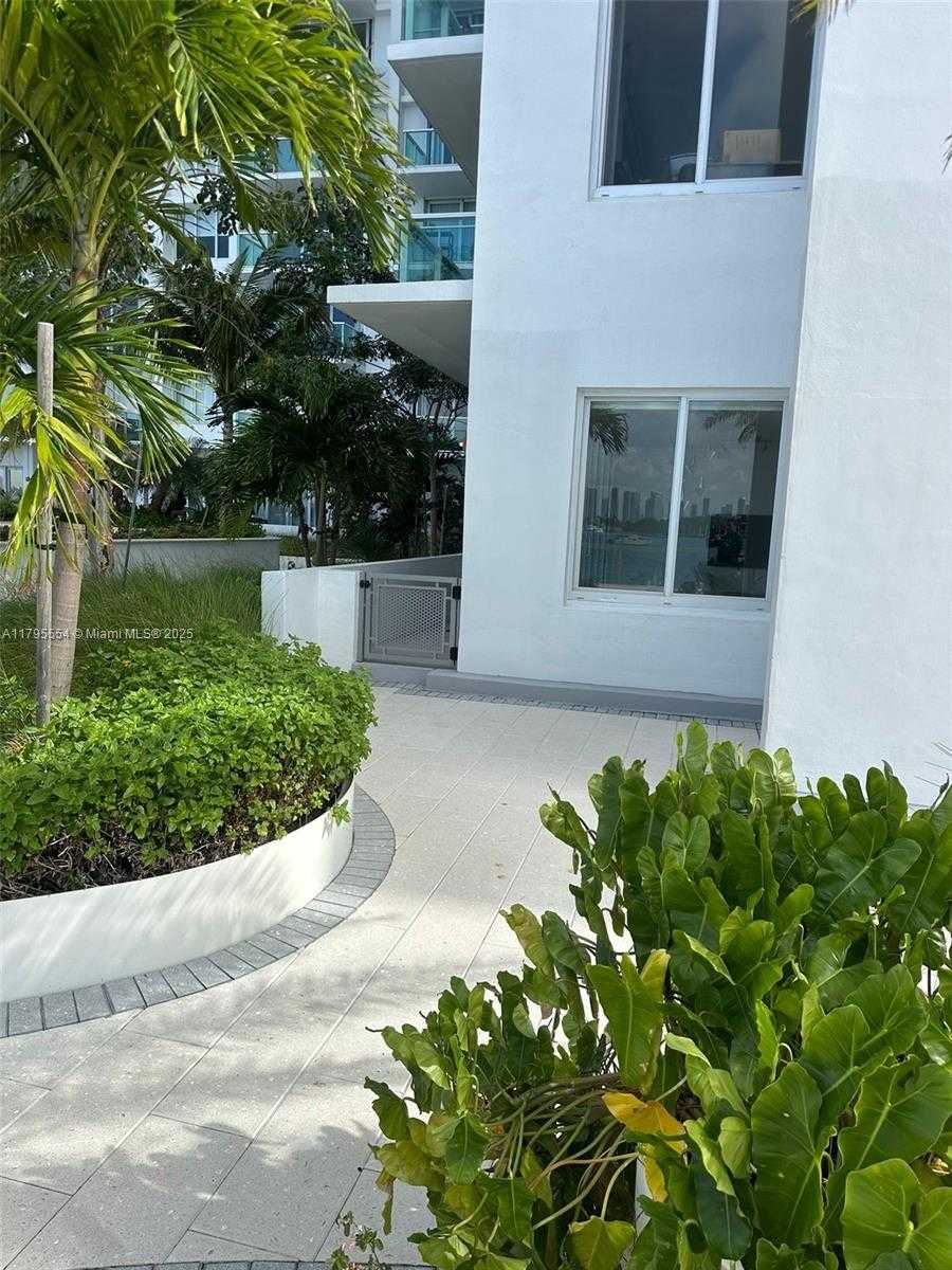 Small Image of 1000 WEST AVE #BS107, Miami Beach Number 9