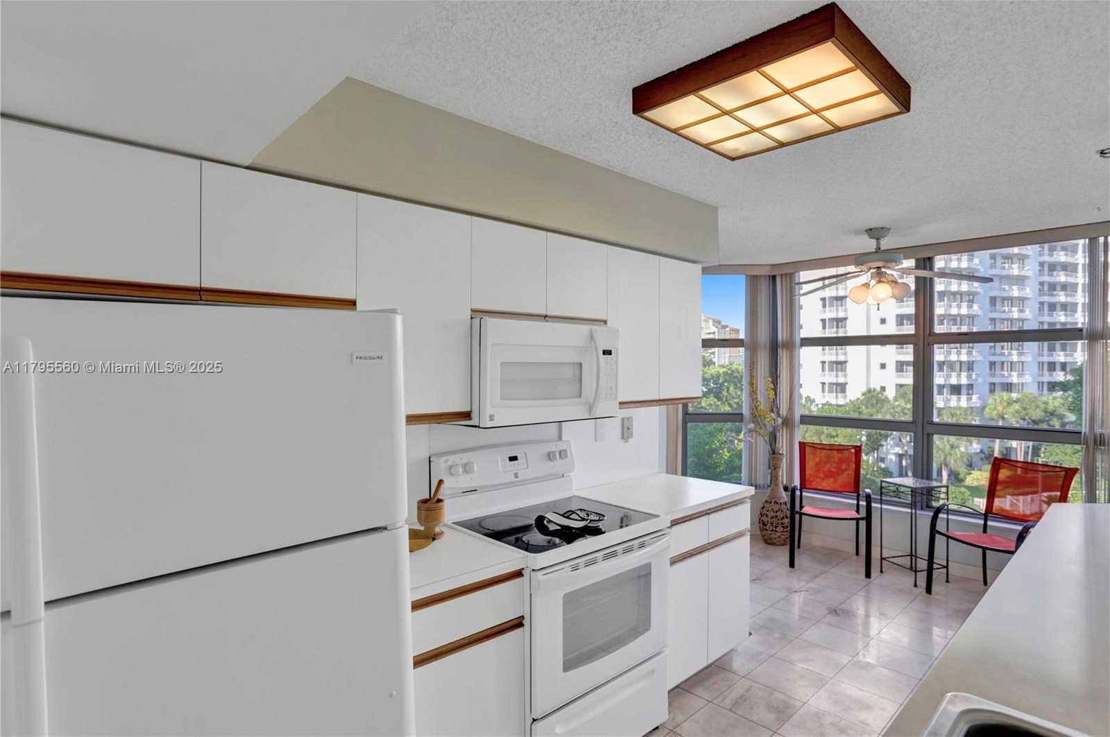 Small Image of 3400 NORTH EAST 192ND ST #504, Aventura Number 4