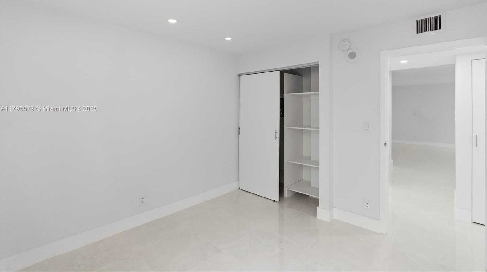 Small Image of 17011 NORTH BAY RD #108, Sunny Isles Beach Number 16
