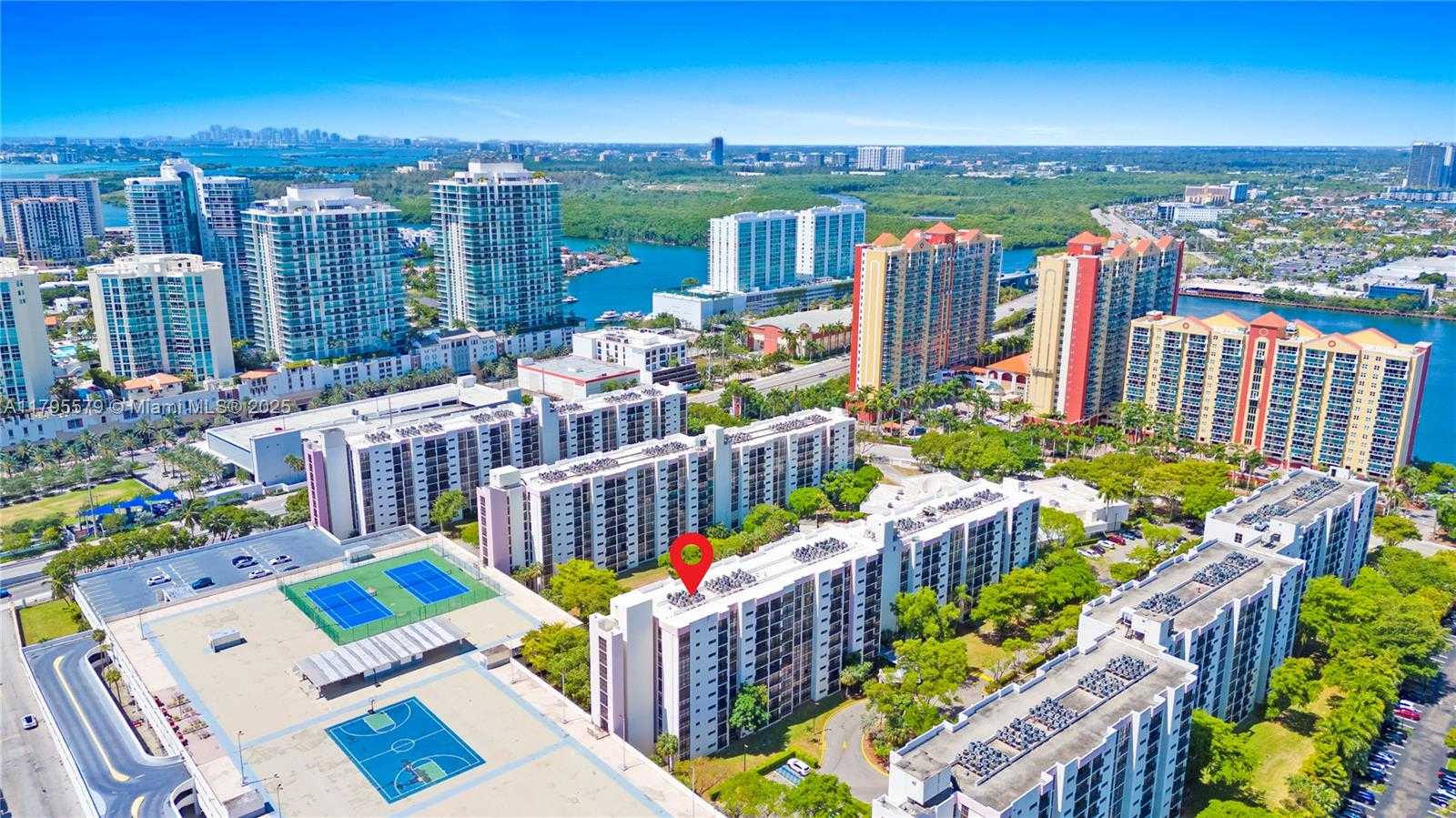 Small Image of 17011 NORTH BAY RD #108, Sunny Isles Beach Number 26