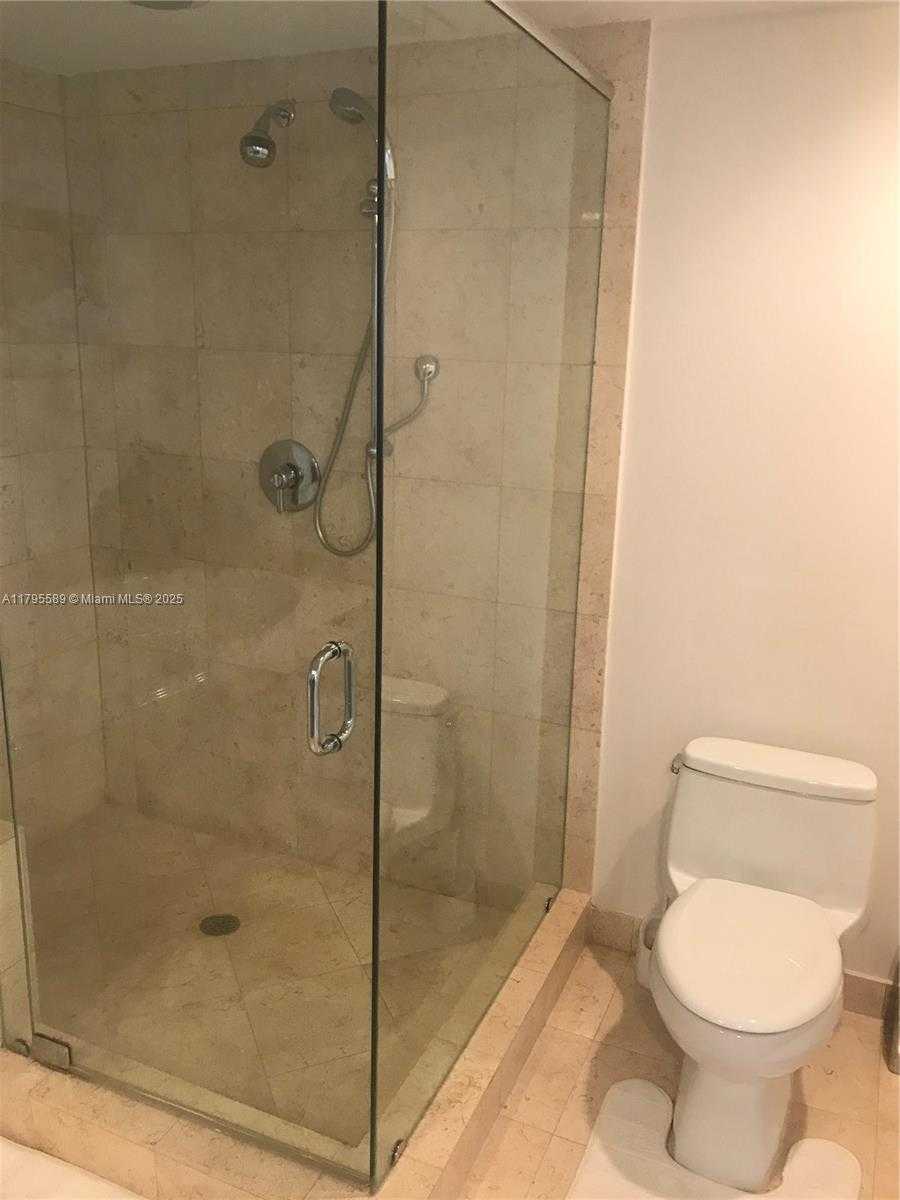 Small Image of 1830 SOUTH OCEAN DR #2506, Hallandale Beach Number 11