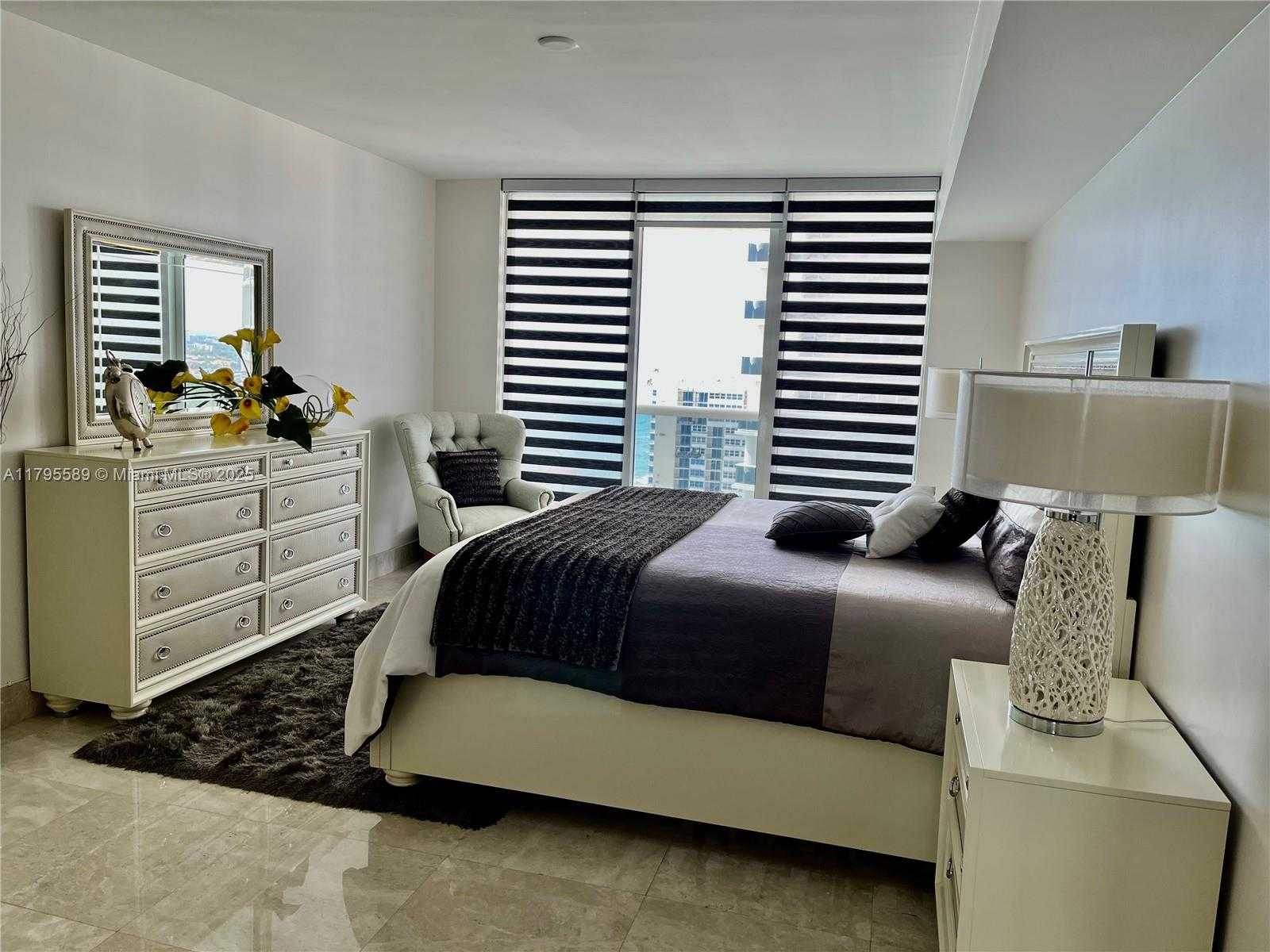 Small Image of 1830 SOUTH OCEAN DR #2506, Hallandale Beach Number 7