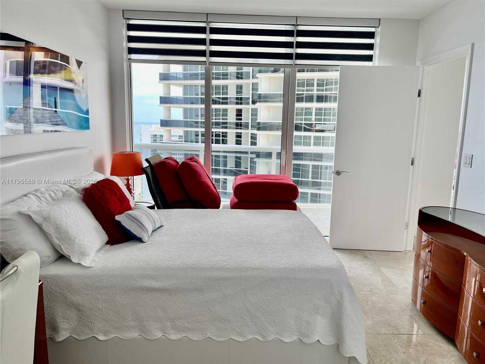 Small Image of 1830 SOUTH OCEAN DR #2506, Hallandale Beach Number 8