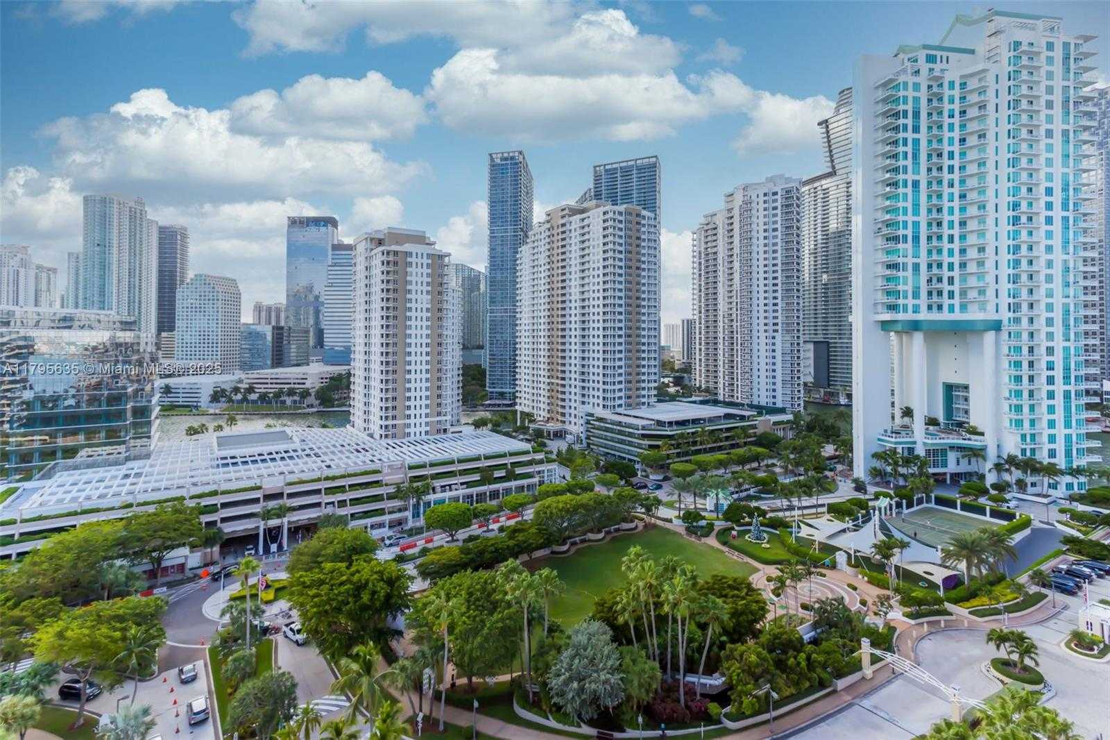 Small Image of 540 BRICKELL KEY DR #1809, Miami Number 16