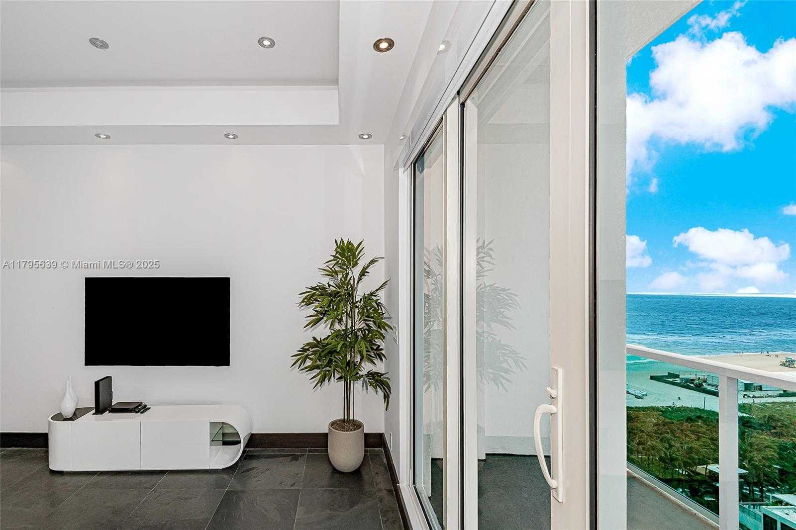 Small Image of 2301 COLLINS AVE #1605, Miami Beach Number 18