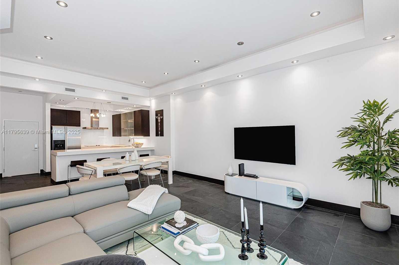 Small Image of 2301 COLLINS AVE #1605, Miami Beach Number 19
