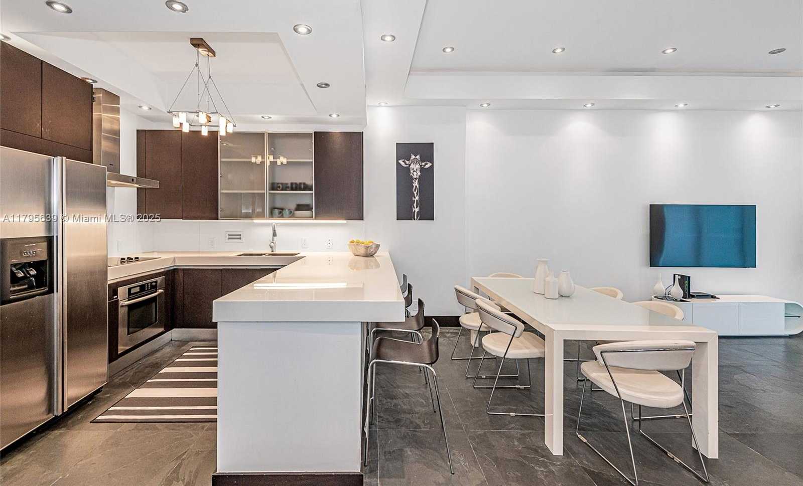 Small Image of 2301 COLLINS AVE #1605, Miami Beach Number 22