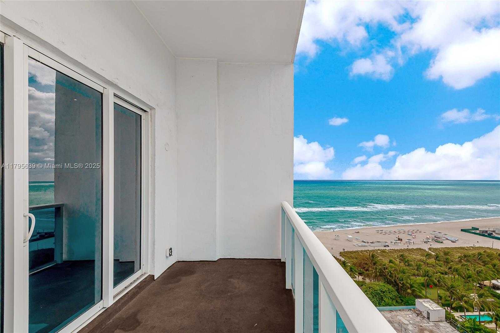 Small Image of 2301 COLLINS AVE #1605, Miami Beach Number 32