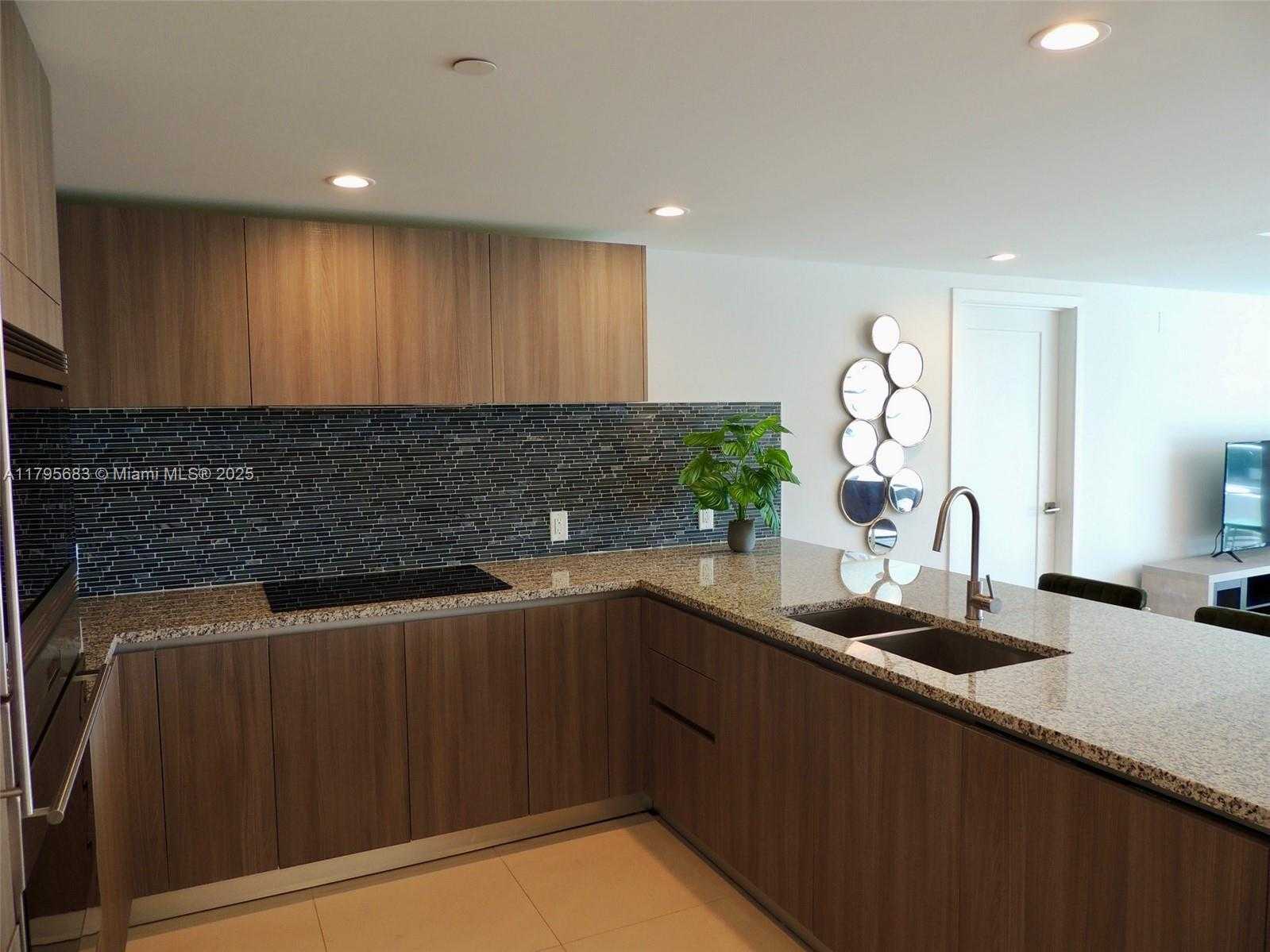 Small Image of 1170 101ST ST #402, Bay Harbor Islands Number 11