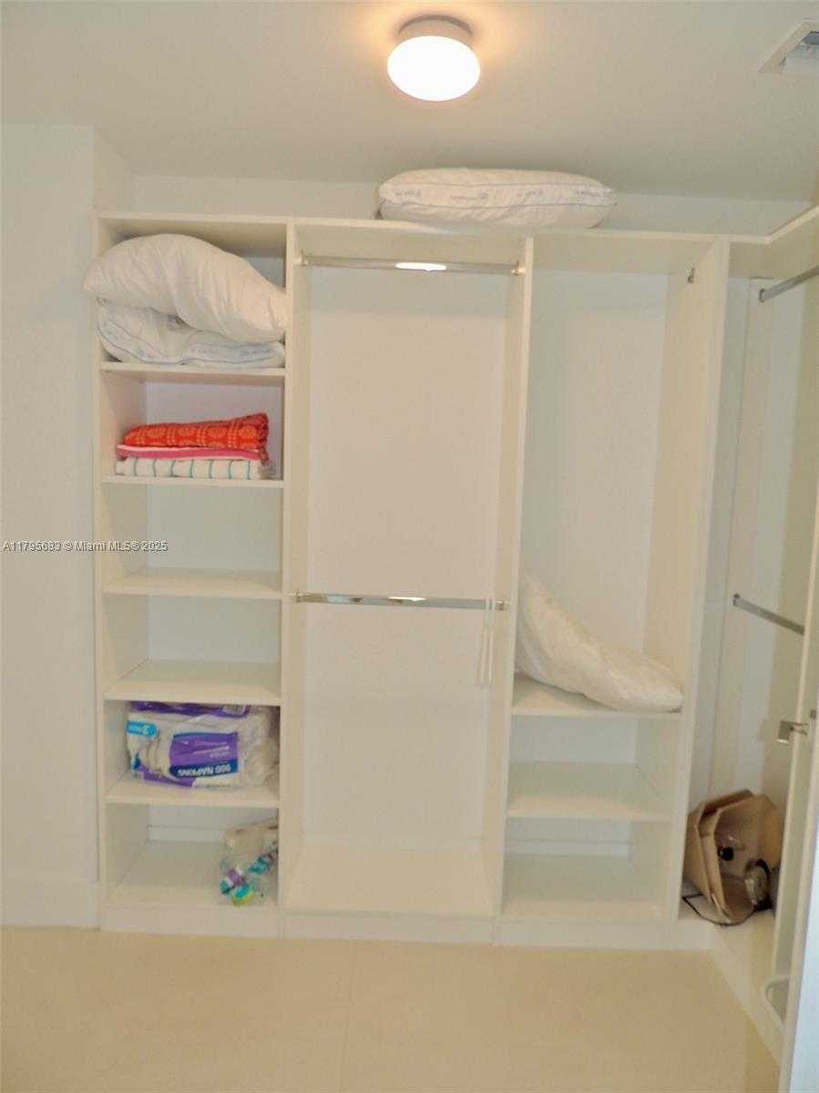 Small Image of 1170 101ST ST #402, Bay Harbor Islands Number 27