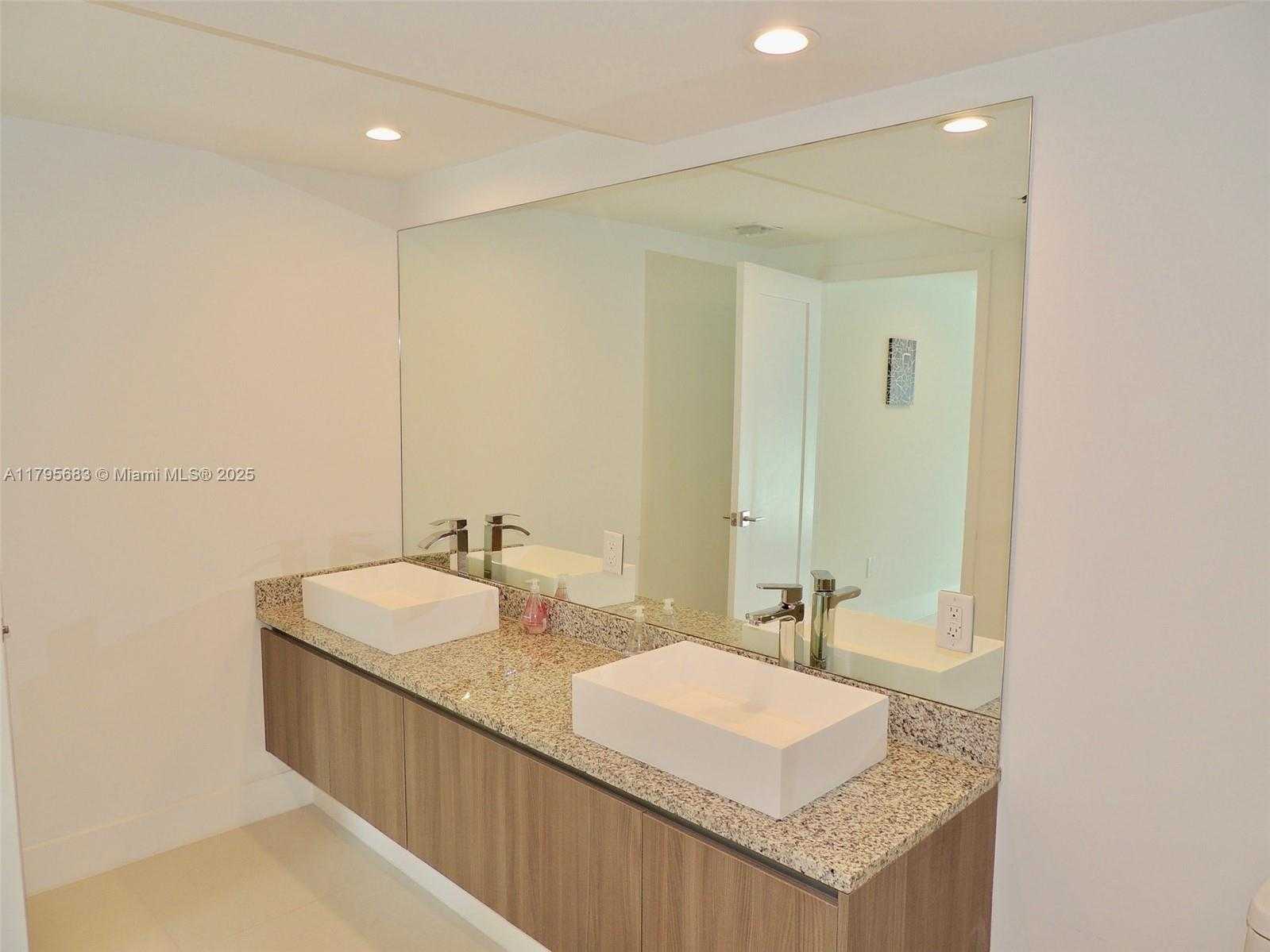Small Image of 1170 101ST ST #402, Bay Harbor Islands Number 38