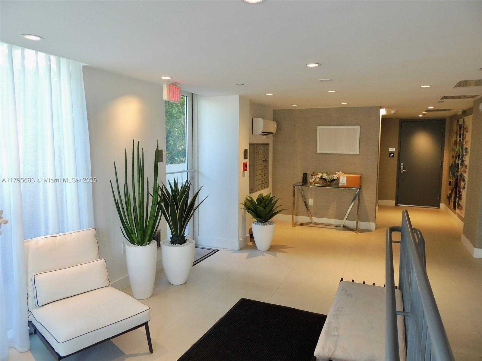 Small Image of 1170 101ST ST #402, Bay Harbor Islands Number 6