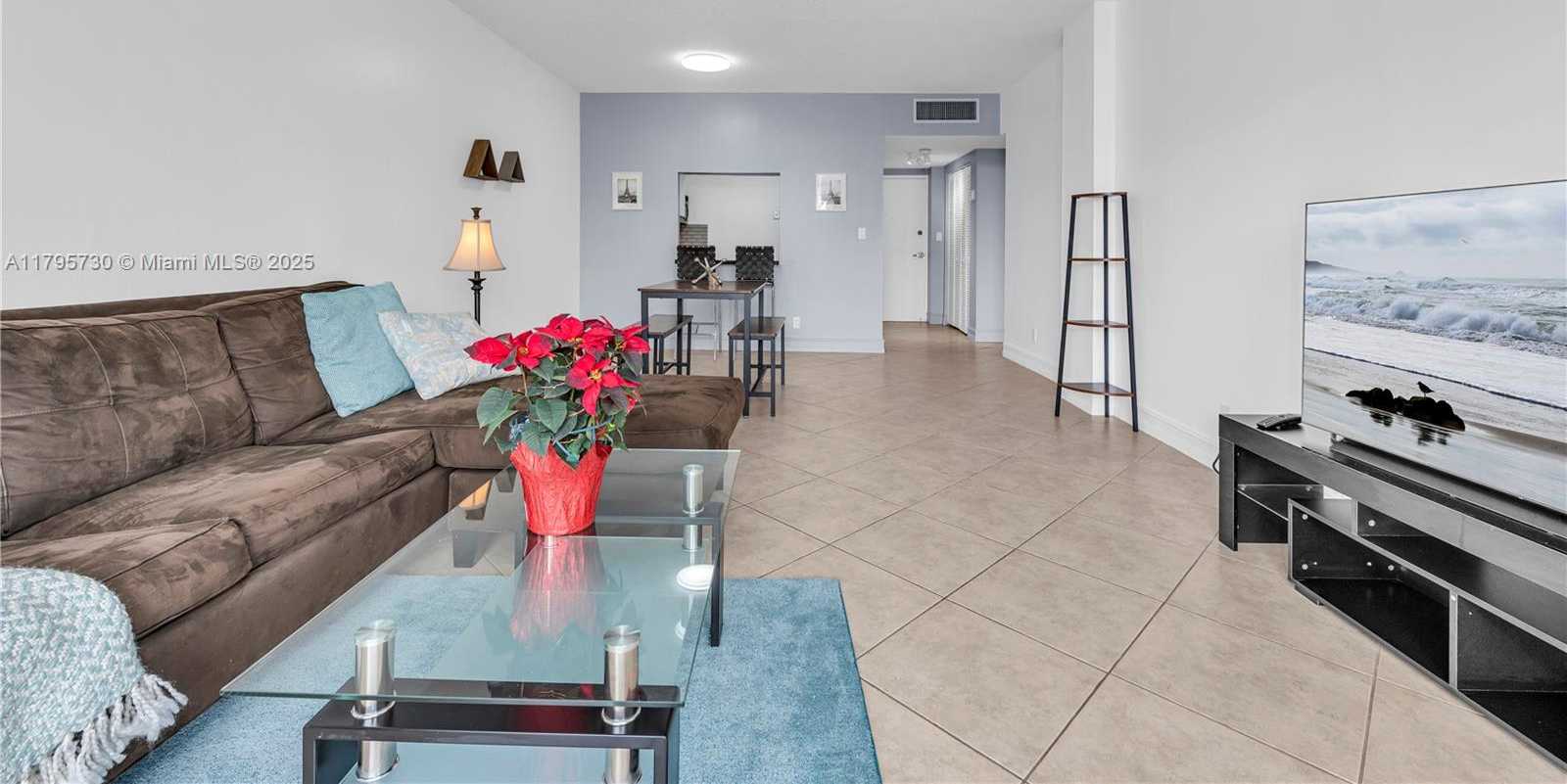Small Image of 1455 NORTH TREASURE DR #3G, North Bay Village Number 17