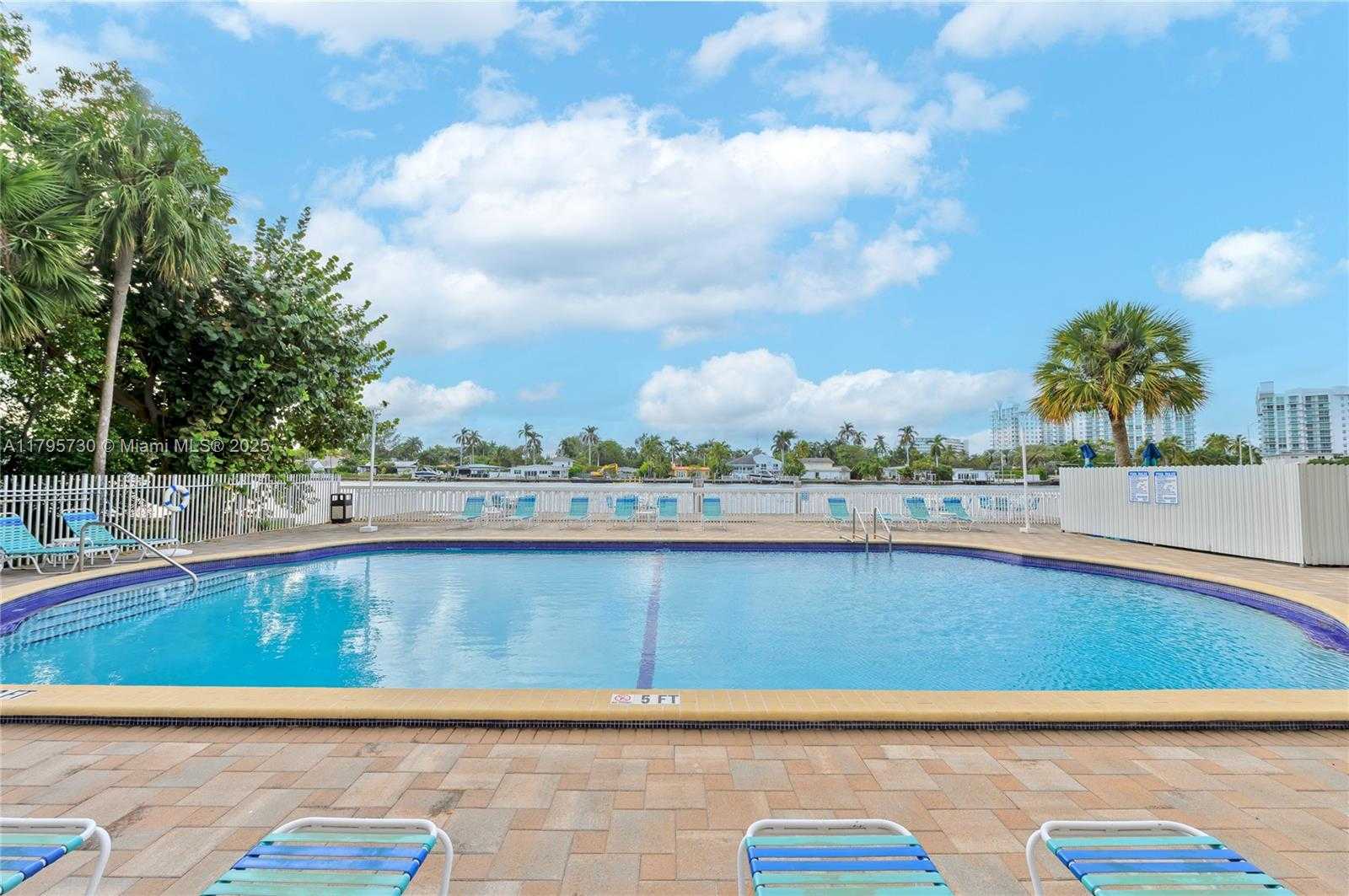 Small Image of 1455 NORTH TREASURE DR #3G, North Bay Village Number 28
