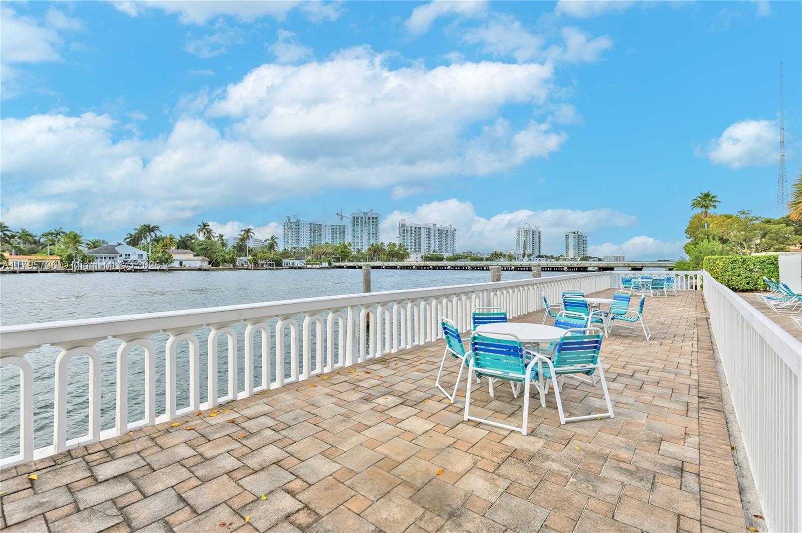 Small Image of 1455 NORTH TREASURE DR #3G, North Bay Village Number 30