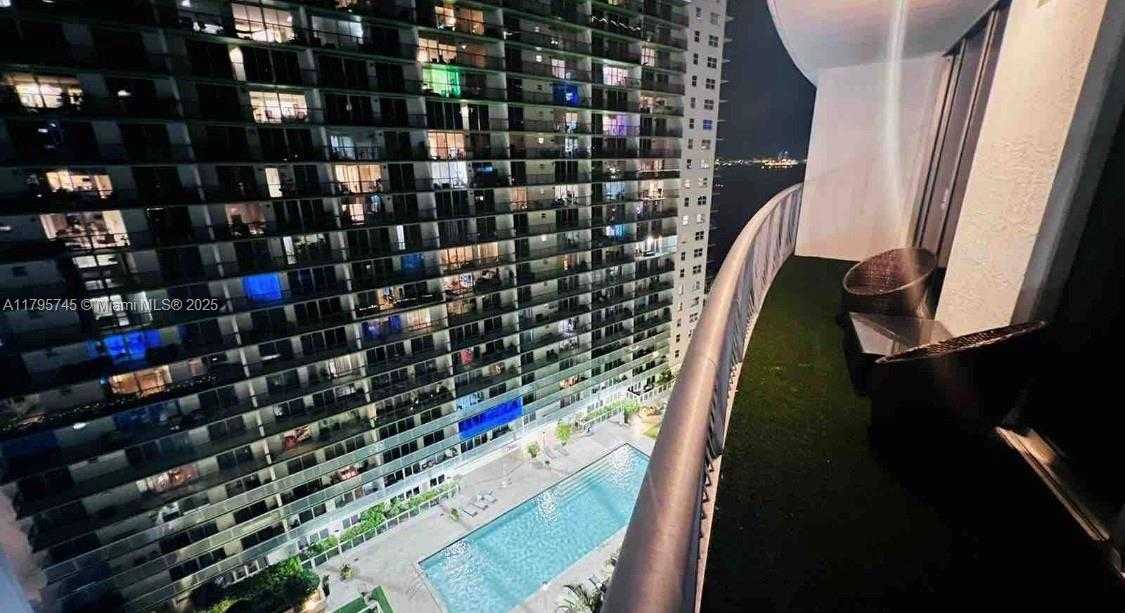 Small Image of 1750 NORTH BAYSHORE DR #2211, Miami Number 24