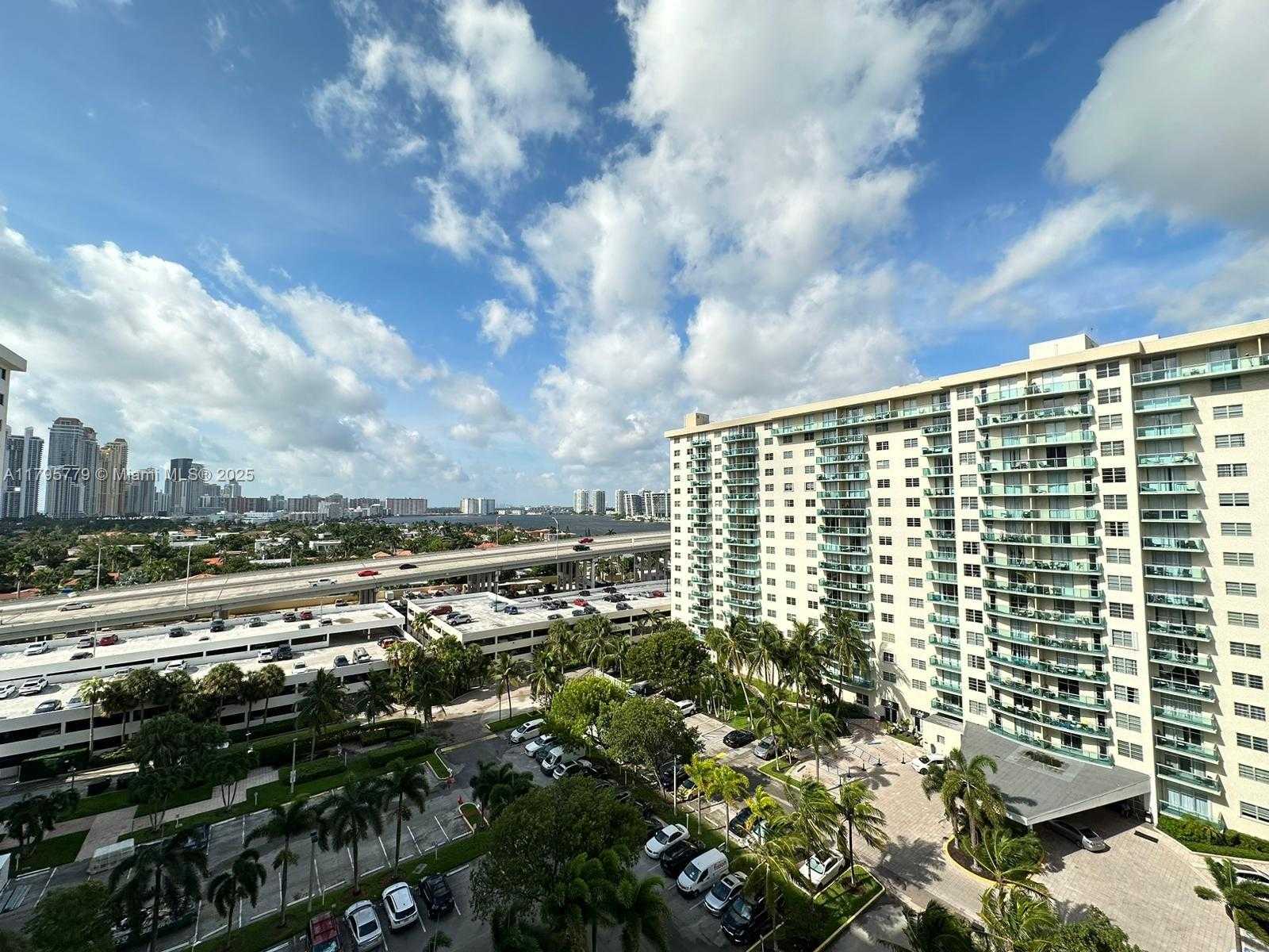 Small Image of 19380 #1123, Sunny Isles Beach Number 16