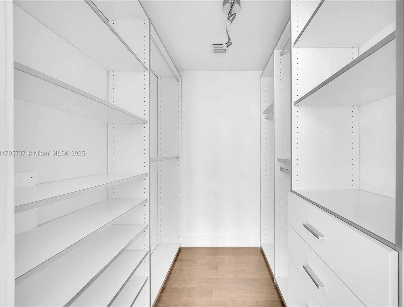 Small Image of 253 NORTH EAST 2ND ST #2408, Miami Number 39