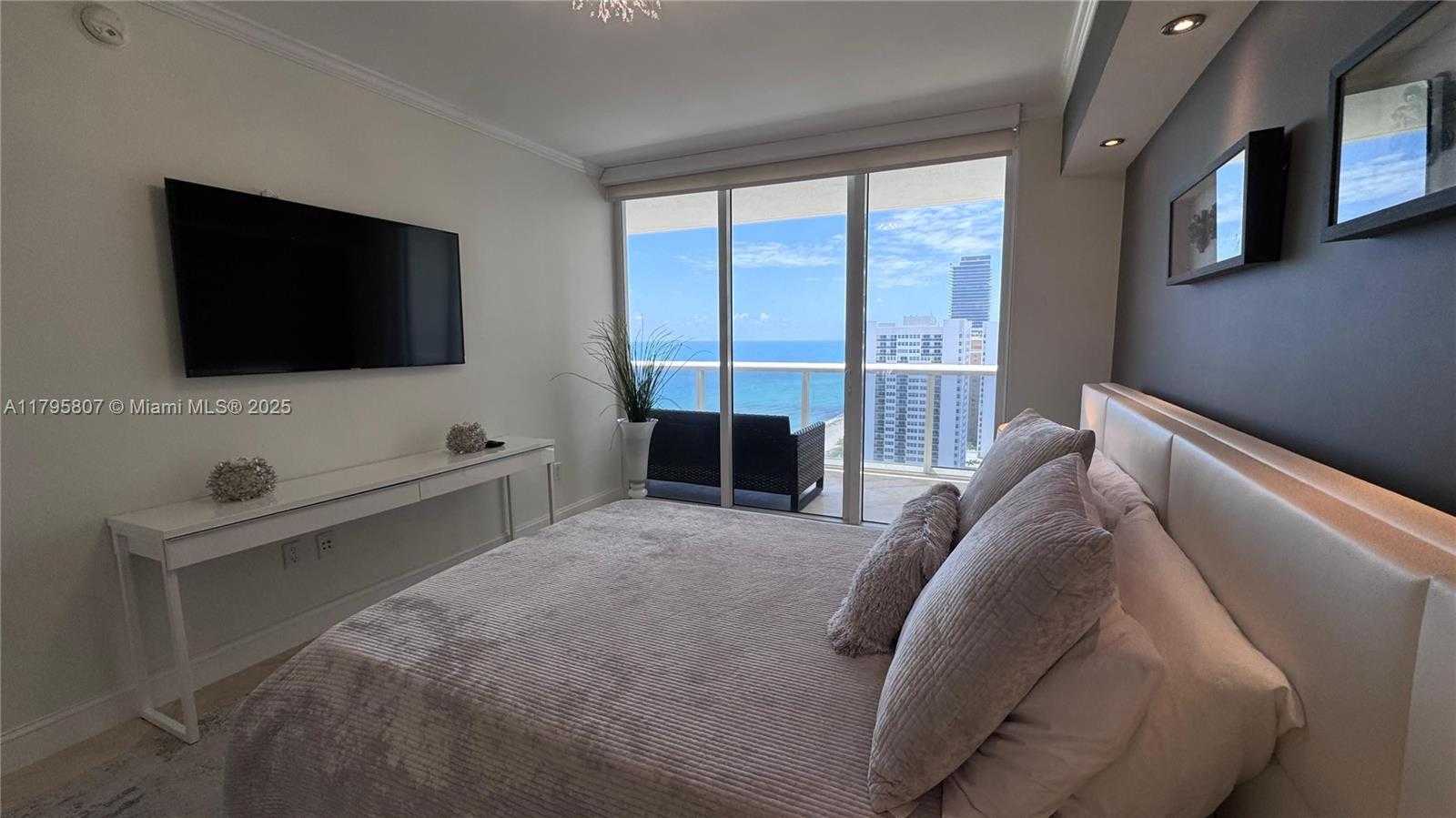 Small Image of 1830 SOUTH OCEAN DR(AVAIL ASAP ) #2204, Hallandale Beach Number 20