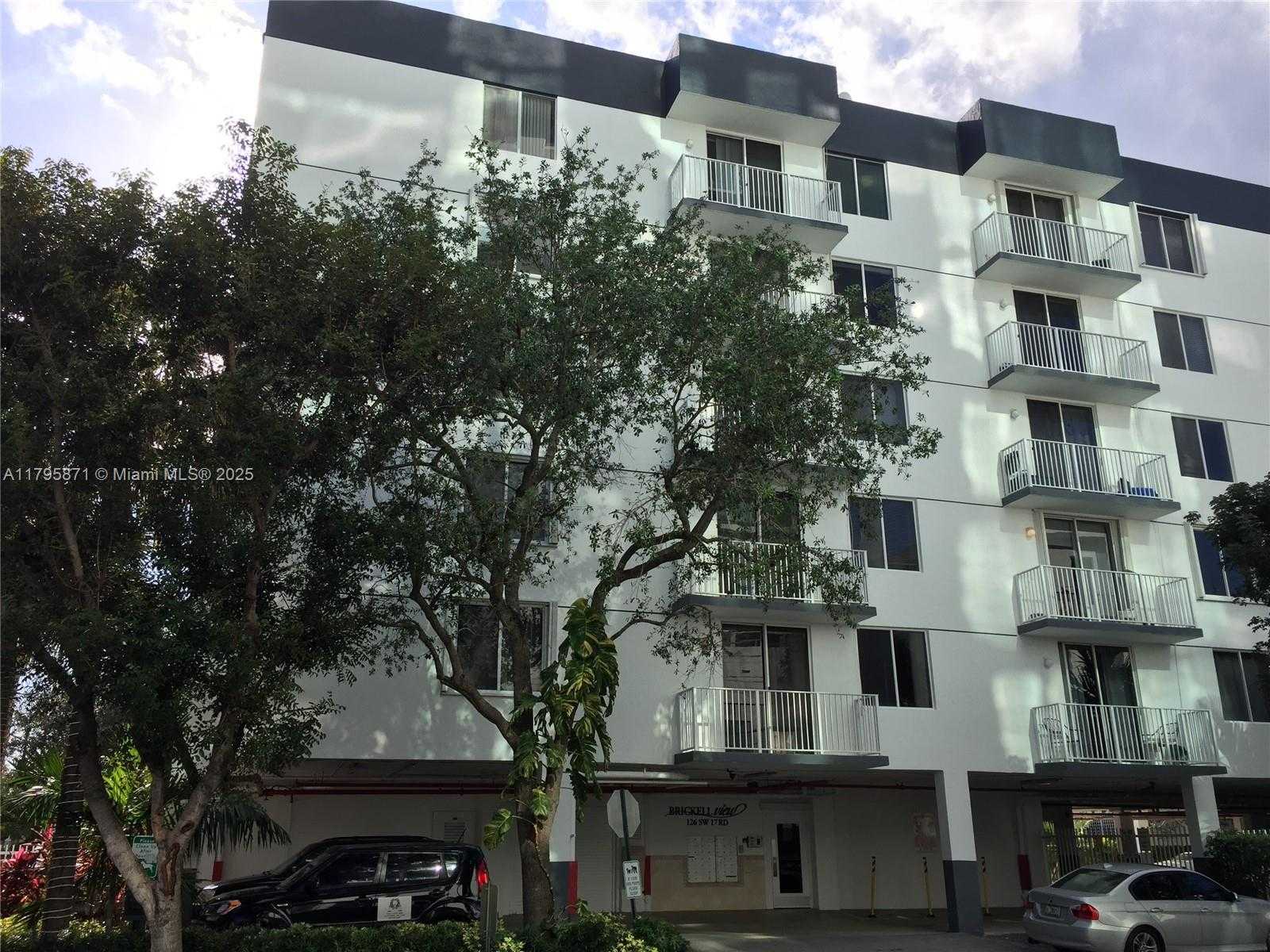 Small Image of 126 SOUTH WEST 17TH RD #505, Miami Number 6