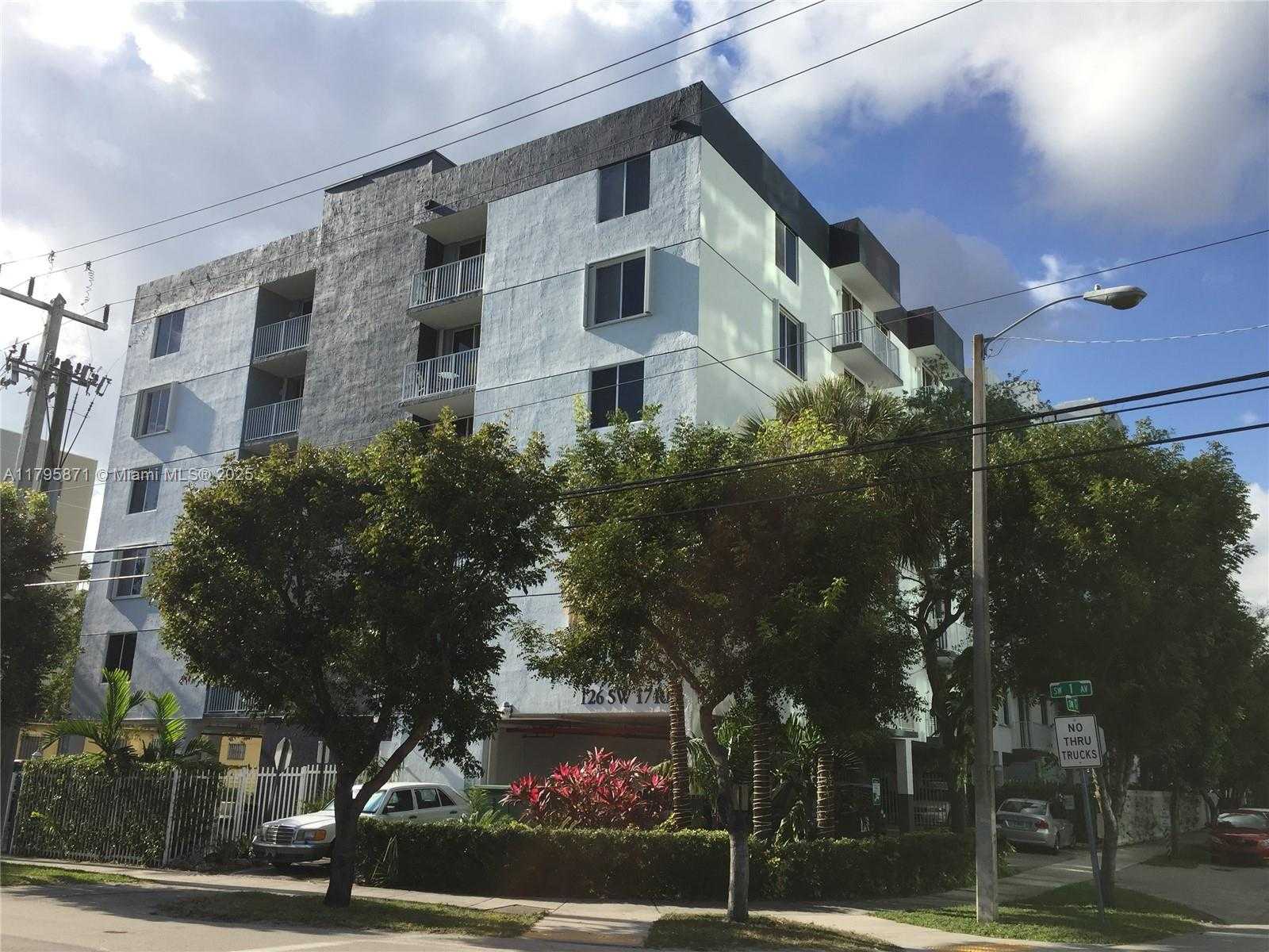 Small Image of 126 SOUTH WEST 17TH RD #505, Miami Number 7