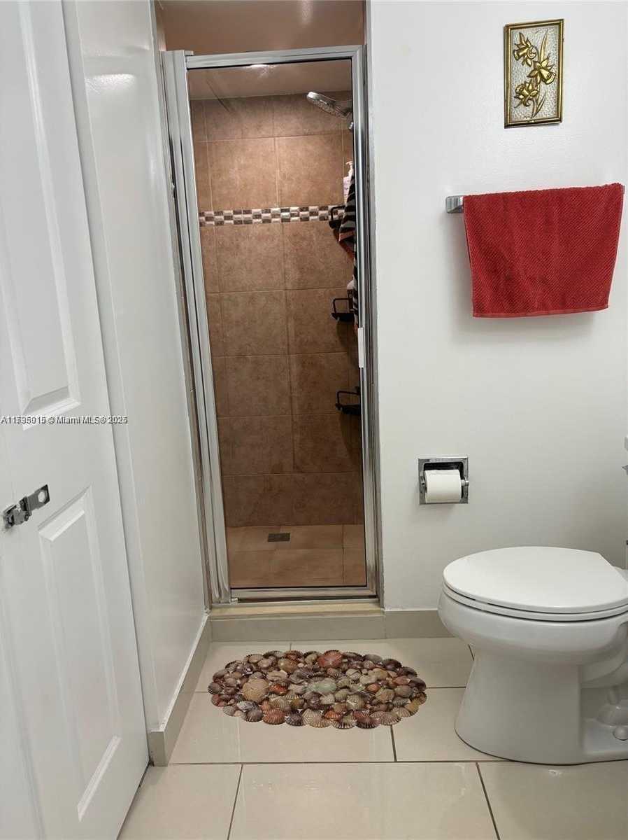 Small Image of 1865 SOUTH OCEAN DR #12N, Hallandale Beach Number 13