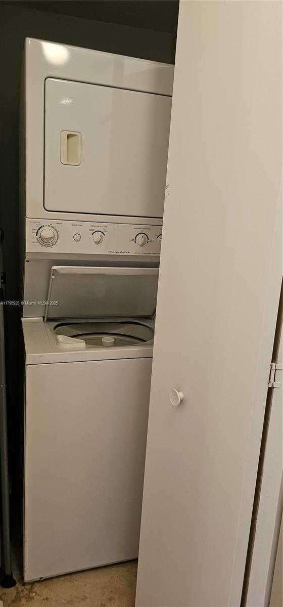 Small Image of 3131 NORTH EAST 188TH ST #1-810, Aventura Number 23