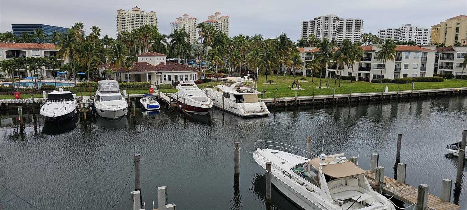 Small Image of 3131 NORTH EAST 188TH ST #1-810, Aventura Number 37