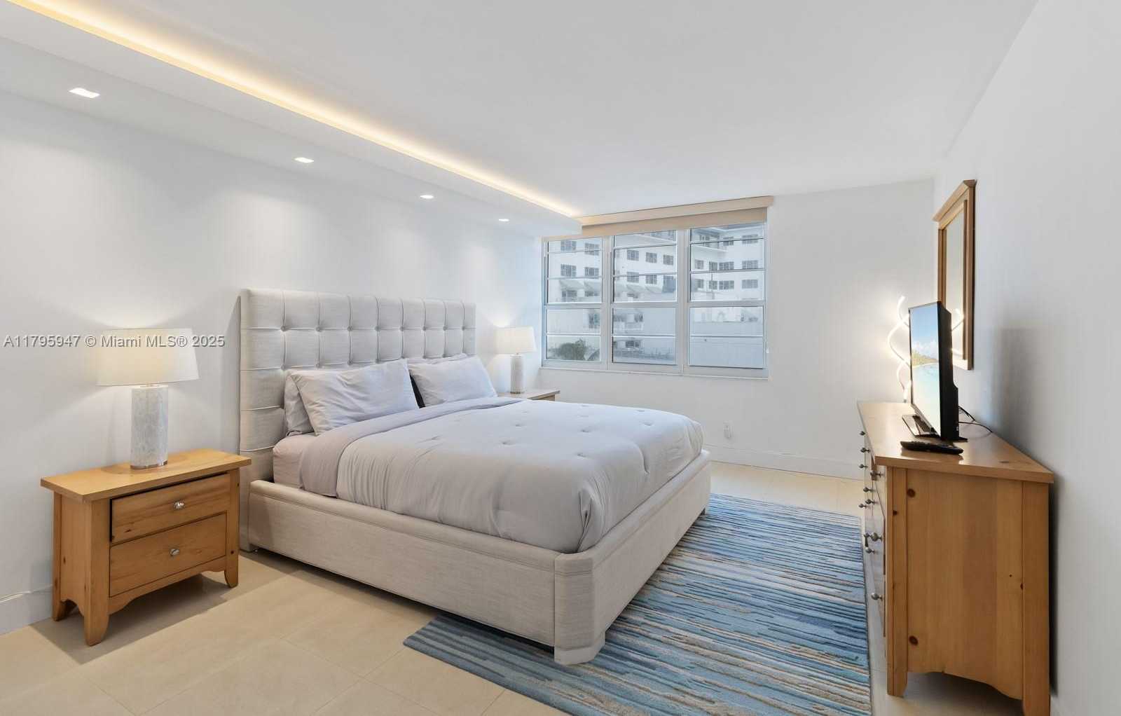 Small Image of 100 LINCOLN RD #543, Miami Beach Number 11