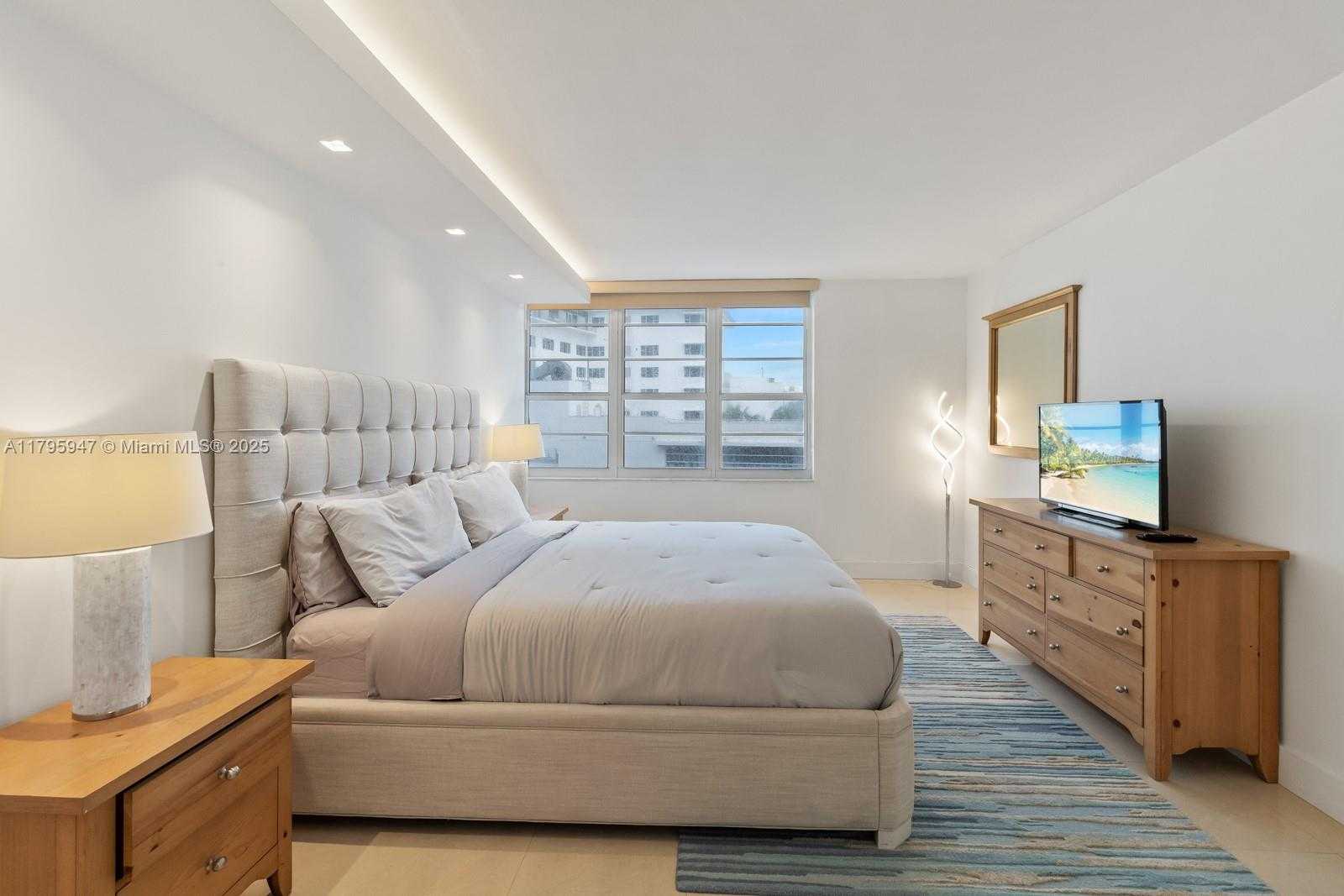 Small Image of 100 LINCOLN RD #543, Miami Beach Number 12