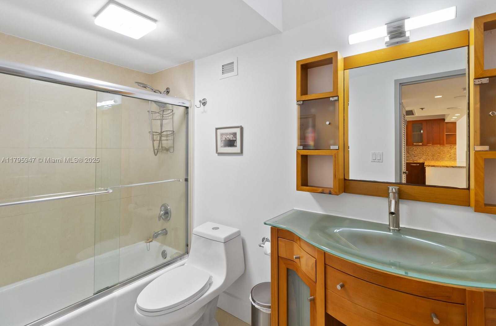 Small Image of 100 LINCOLN RD #543, Miami Beach Number 13