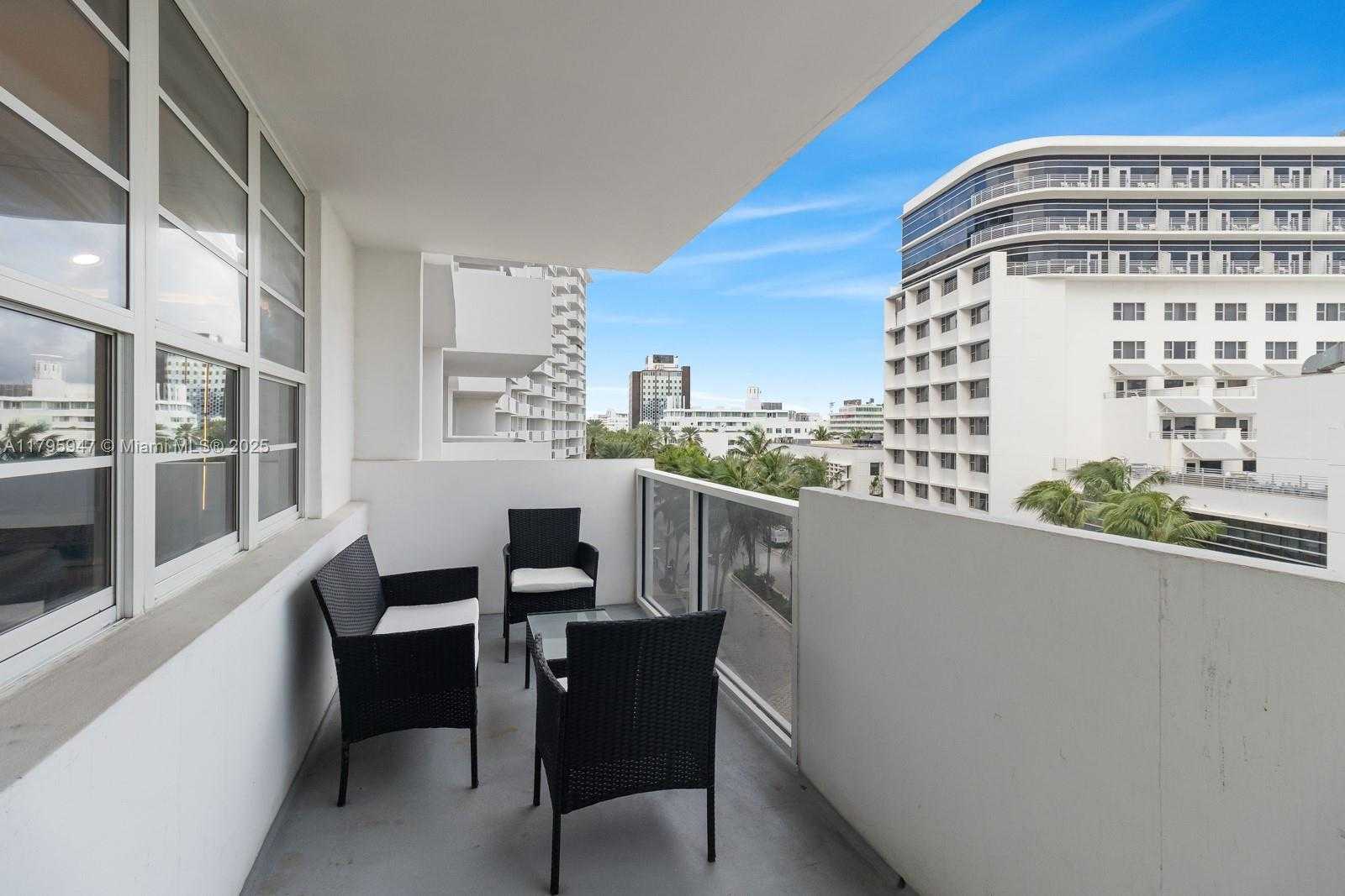 Small Image of 100 LINCOLN RD #543, Miami Beach Number 14
