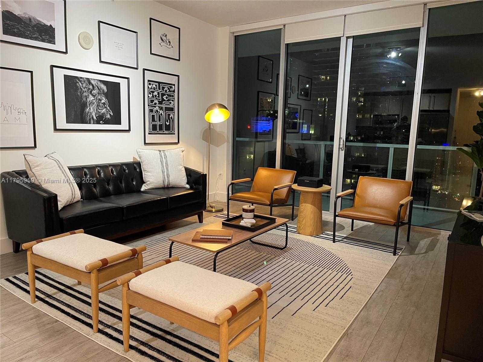 Small Image of 1111 SOUTH WEST 1ST AVE #UPH4017-, Miami Number 2