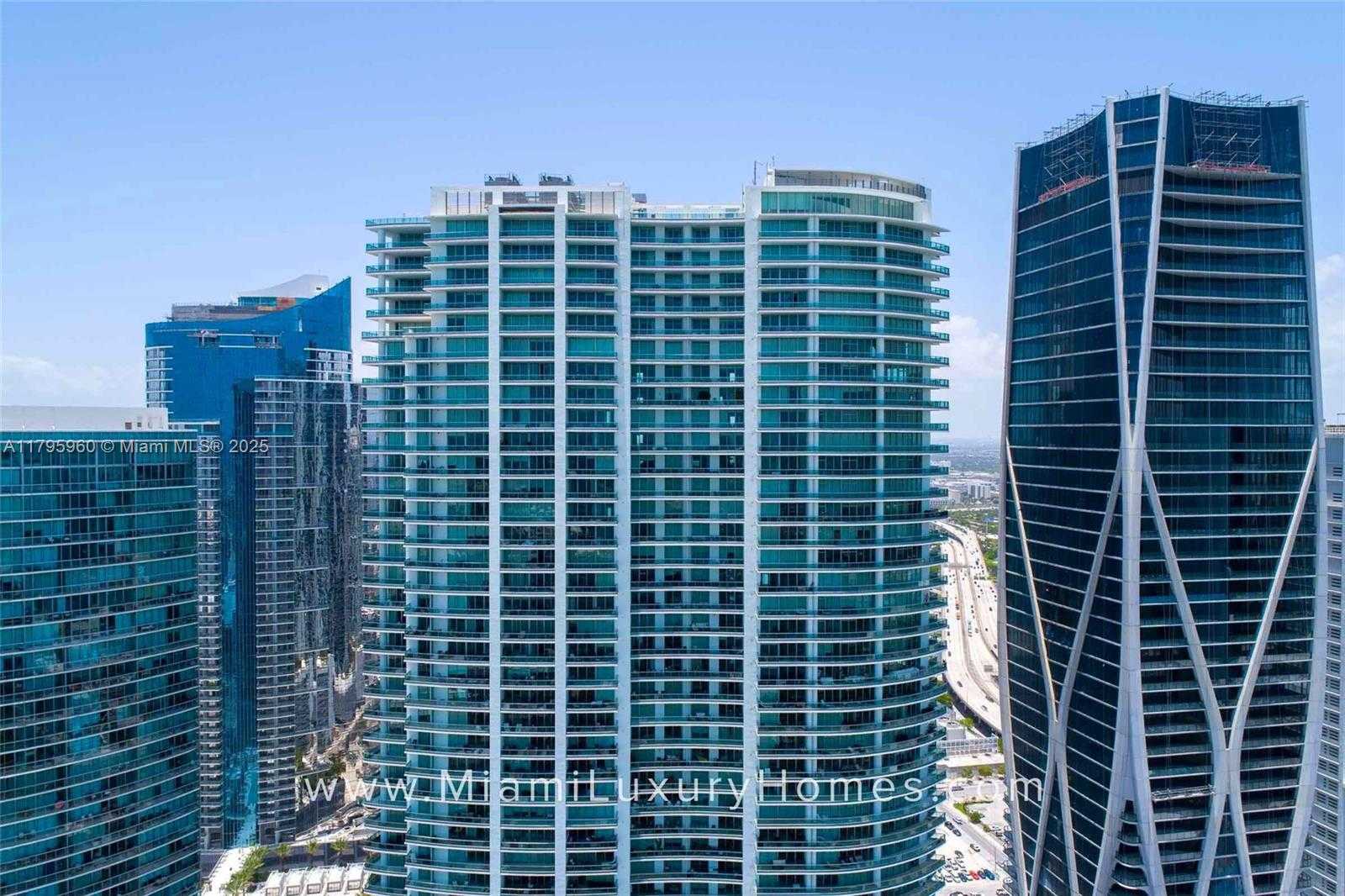 Small Image of 900 BISCAYNE BLVD #301, Miami Number 18