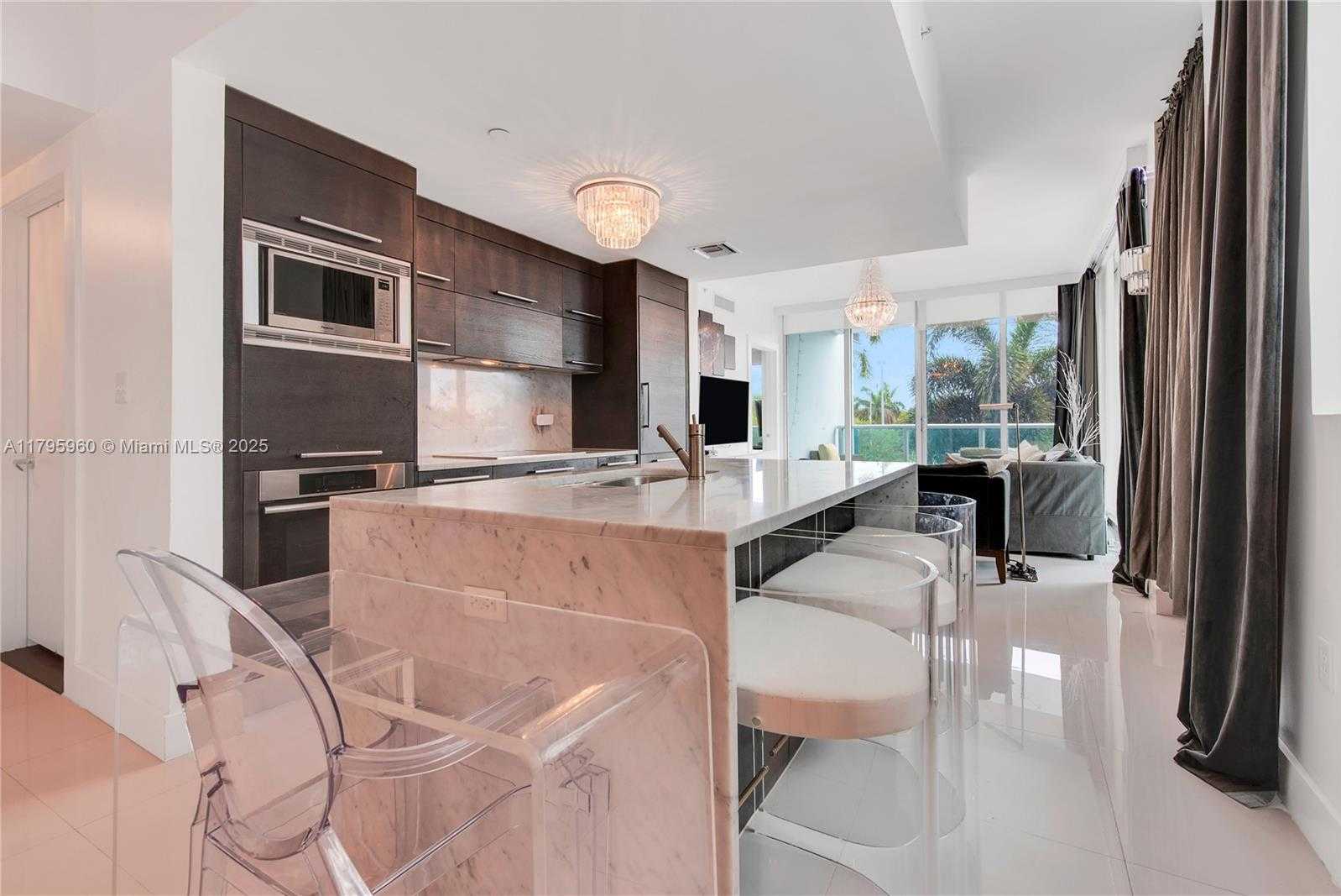 Small Image of 900 BISCAYNE BLVD #301, Miami Number 2