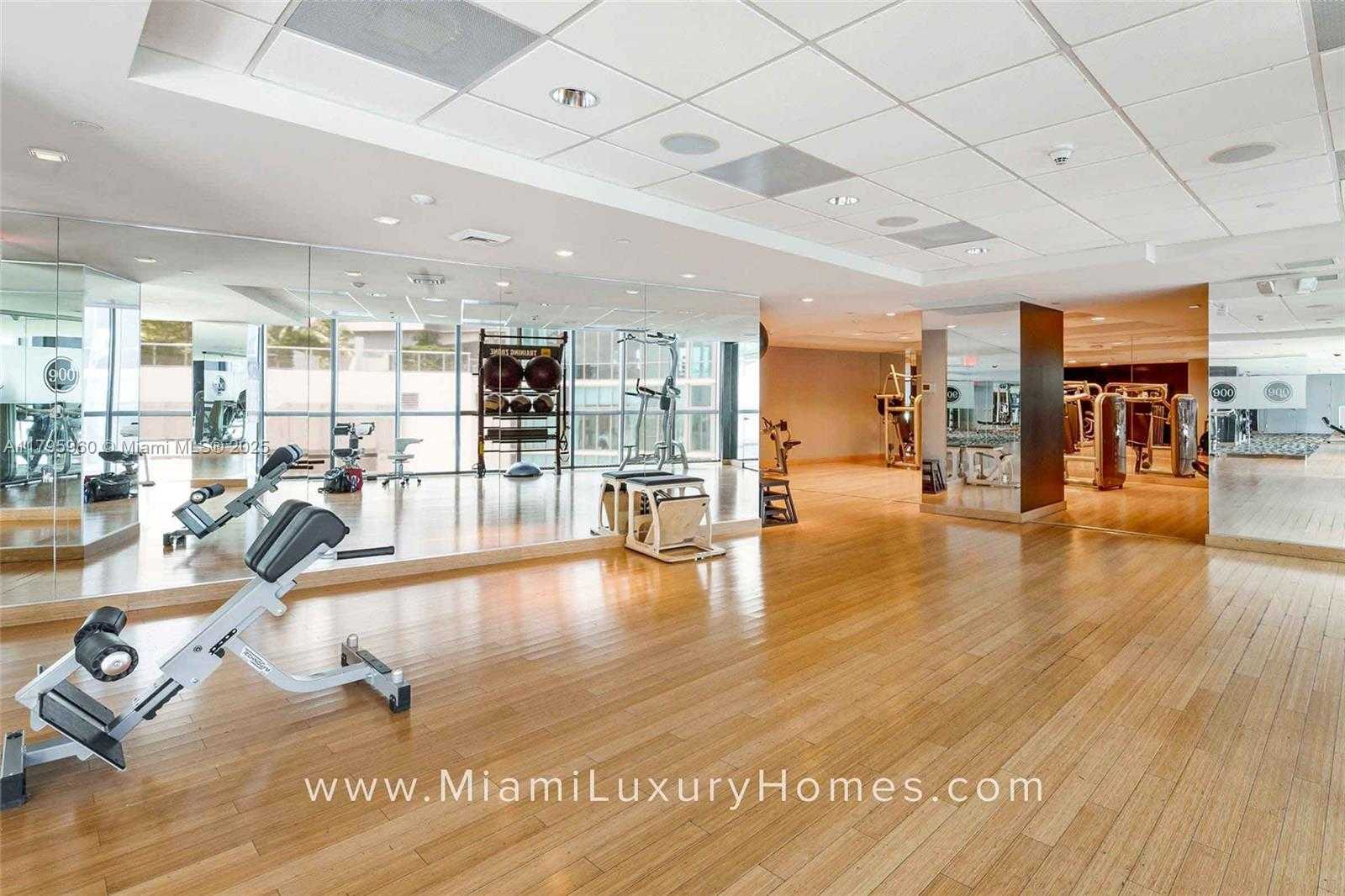 Small Image of 900 BISCAYNE BLVD #301, Miami Number 29