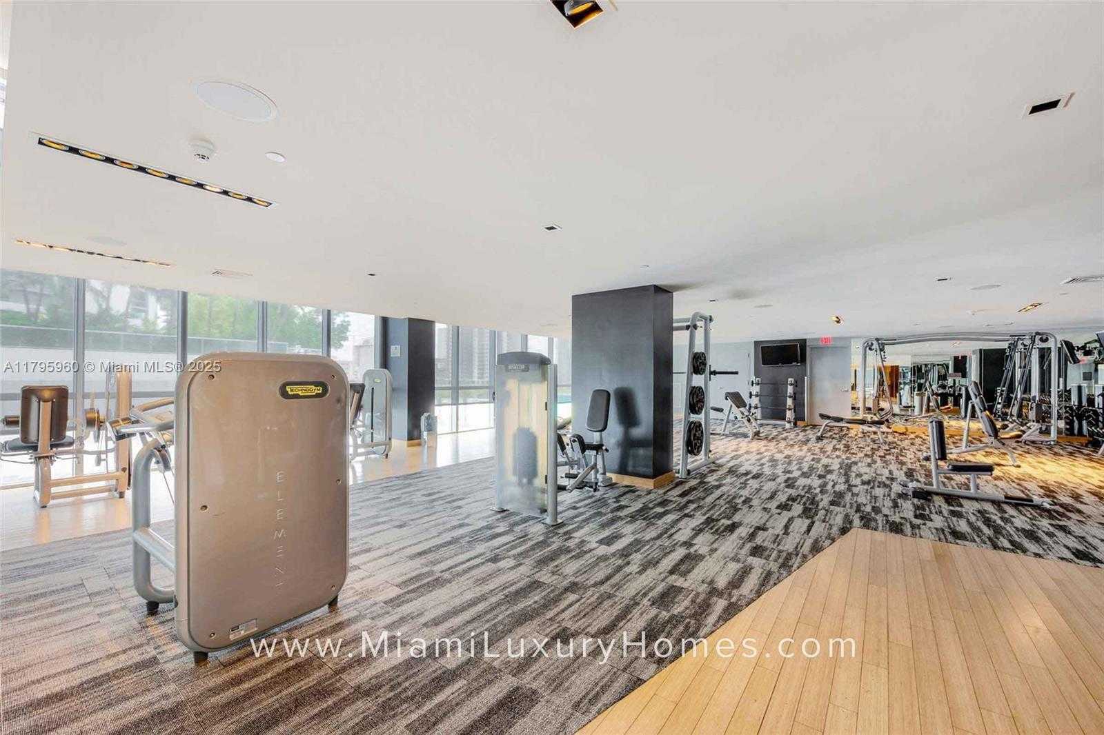 Small Image of 900 BISCAYNE BLVD #301, Miami Number 31