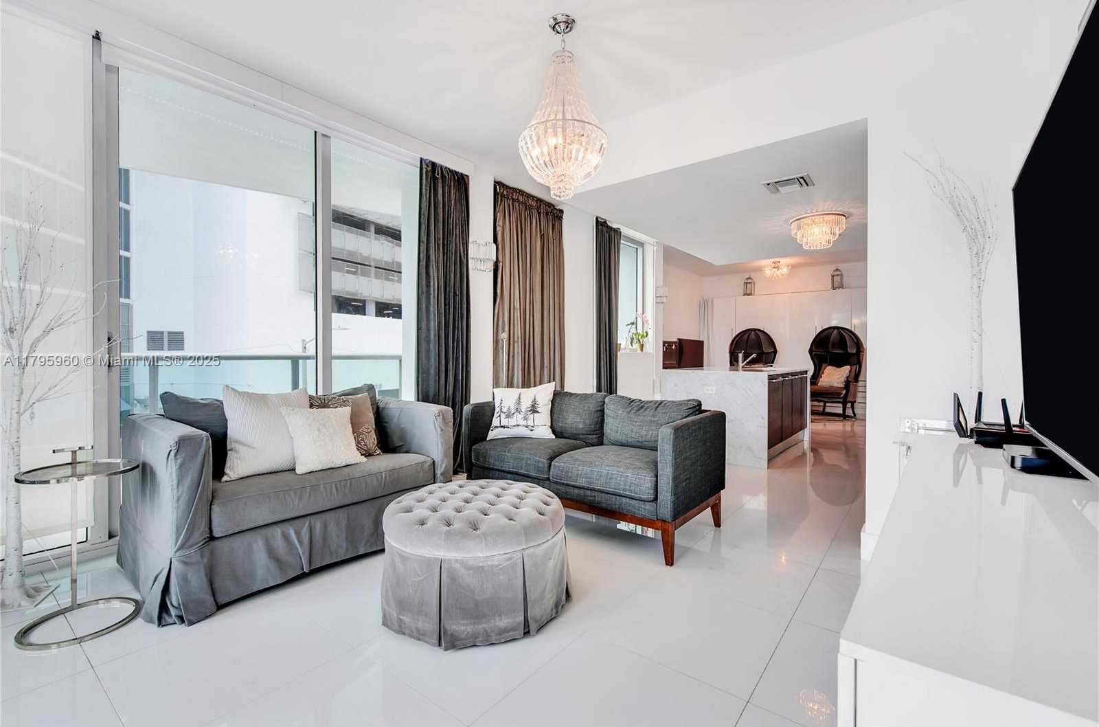 Small Image of 900 BISCAYNE BLVD #301, Miami Number 6