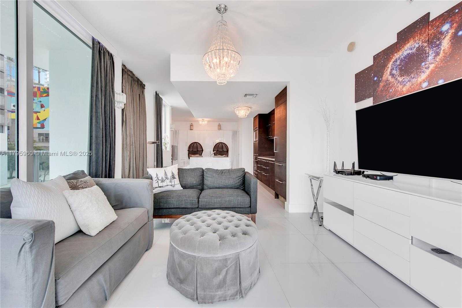 Small Image of 900 BISCAYNE BLVD #301, Miami Number 7